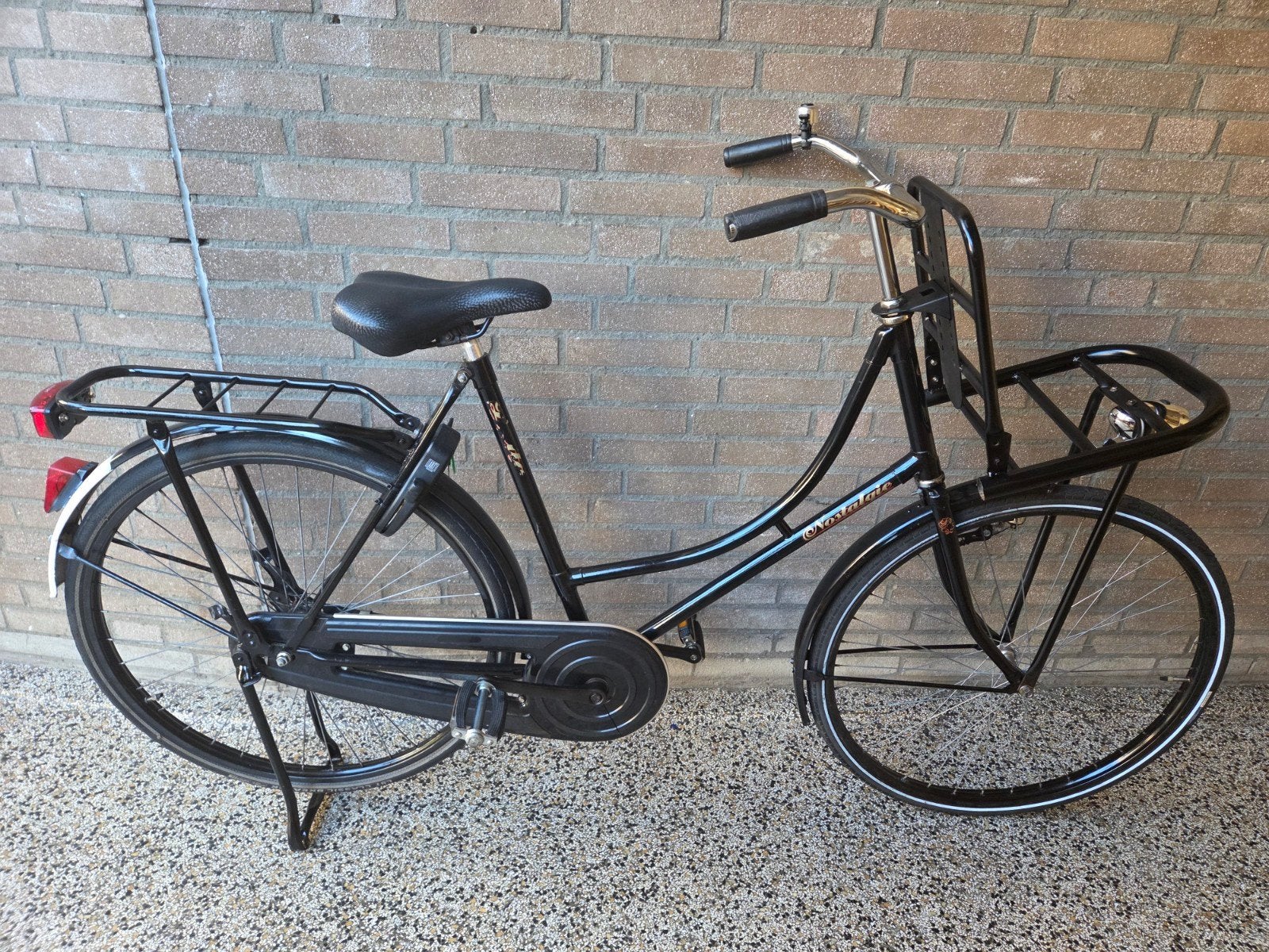 Omafiets 26" Transportfiets voordrager, slot & verlichting, Fietsen en Brommers, Terugtraprem, Ophalen of Verzenden, Zo goed als nieuw