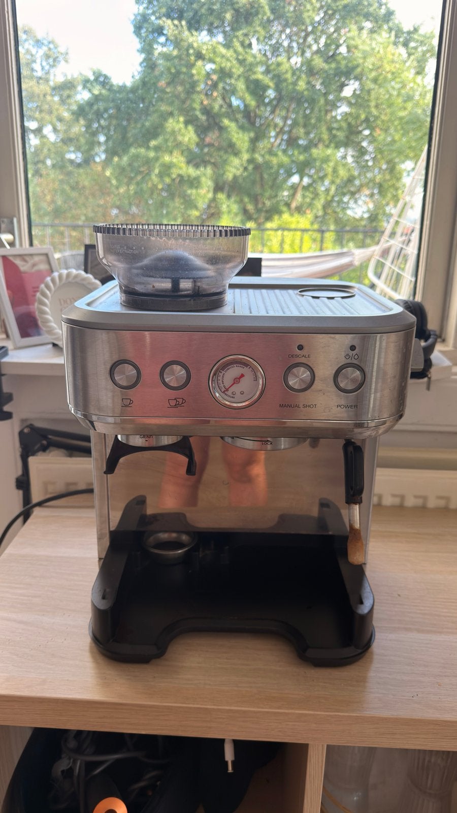 Silvercrest Espresso Apparaat met Geïntegreerde Koffiemolen, Afneembaar waterreservoir, Gebruikt, Espresso apparaat, 2 tot 4 kopjes