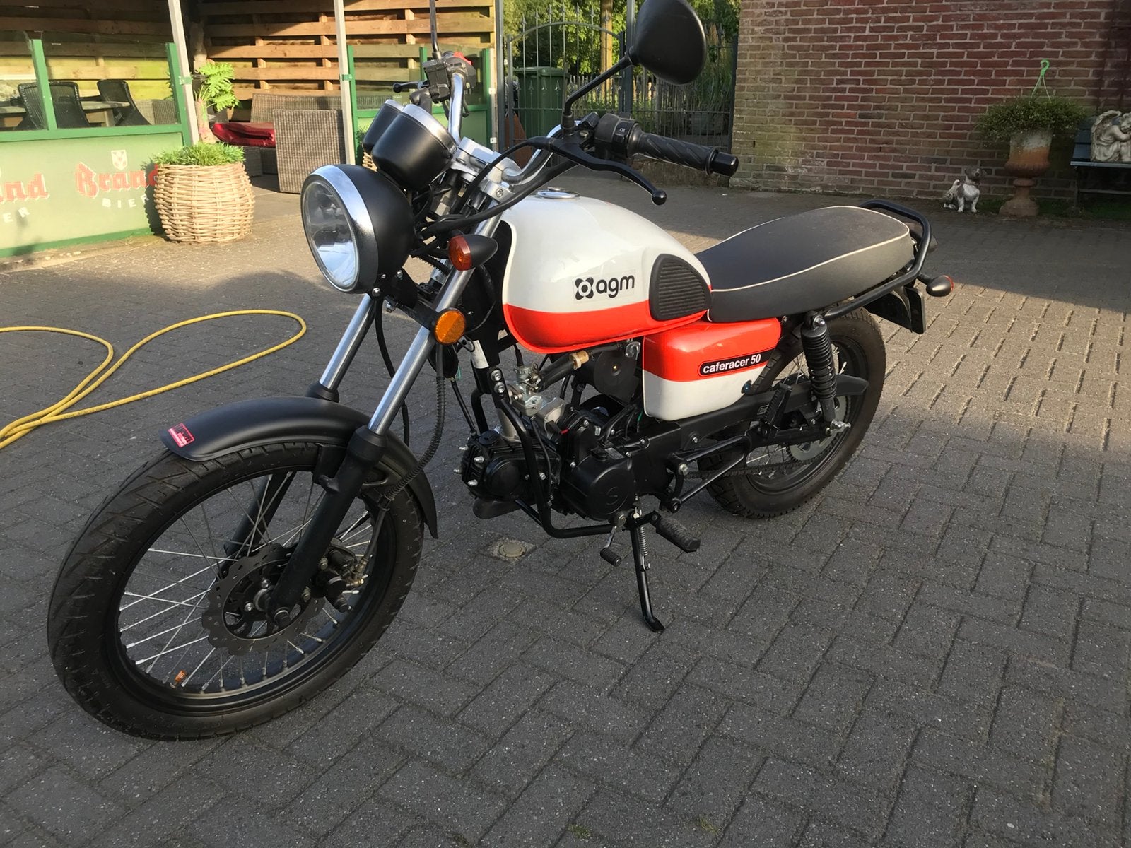 AGM Brommer cafe racer, Fietsen en Brommers, Ophalen, Zo goed als nieuw
