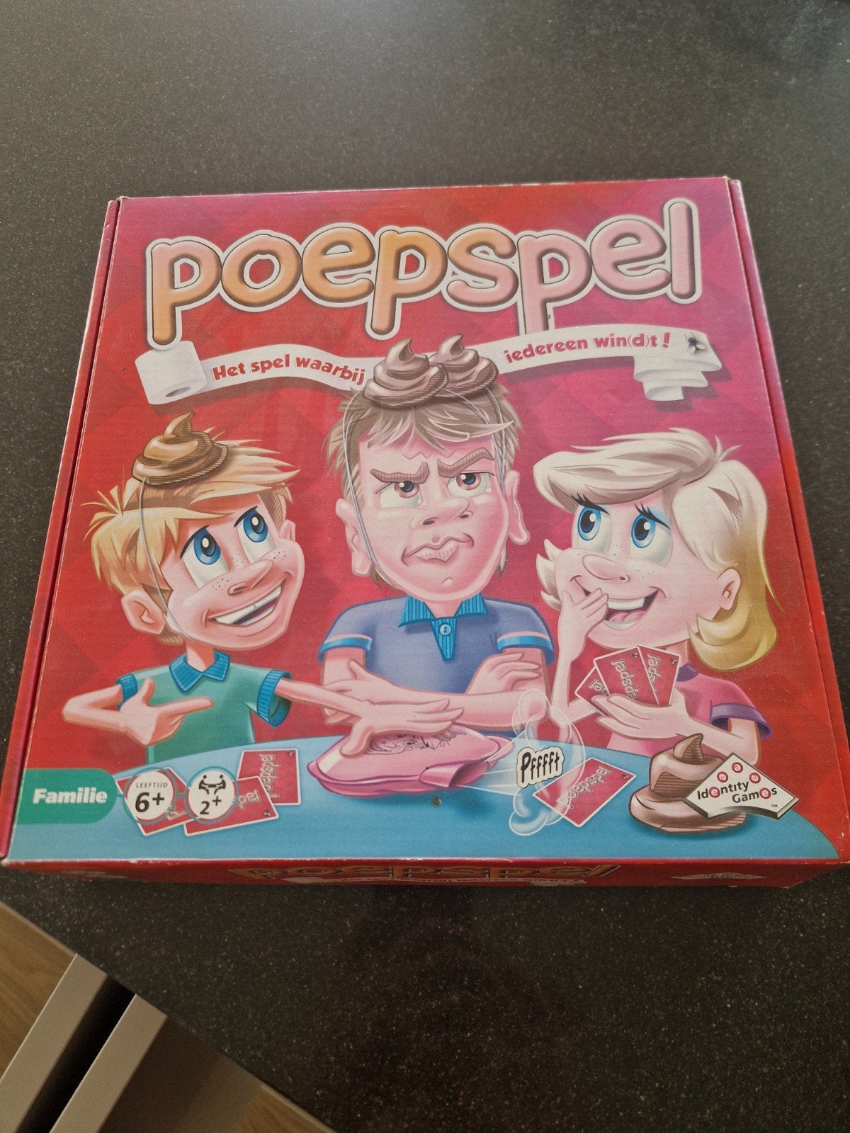 Poepspel identity games, Hobby en Vrije tijd, Vijf spelers of meer, Ophalen, Zo goed als nieuw, Identity Games