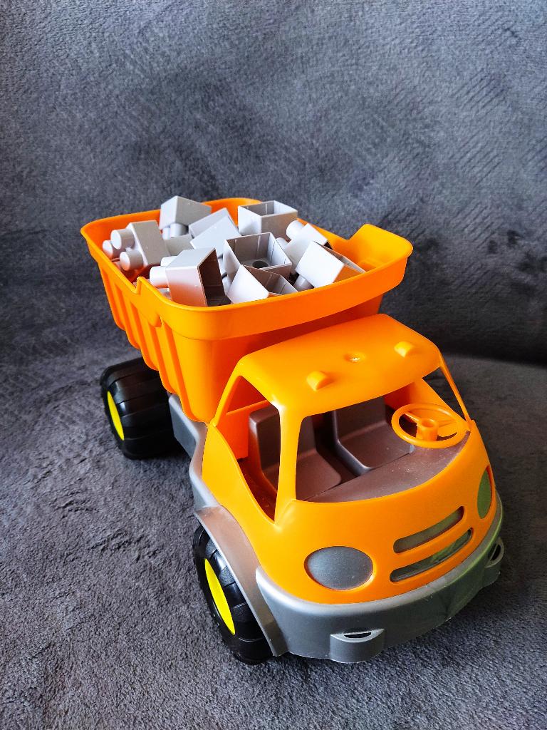 Kiepauto 32 cm met plastic blokken, Ophalen of Verzenden, Zo goed als nieuw