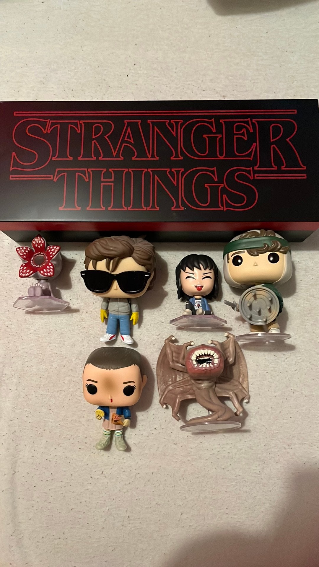 Stranger things lamp met figuren er bij (alles is met doos), Ophalen of Verzenden, Nieuw