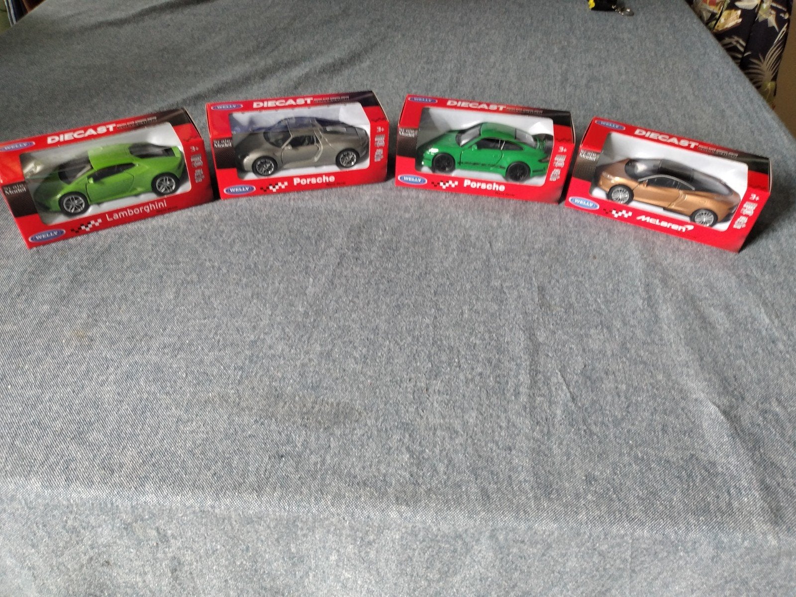 Welly, porsche, lamborghini, mac laren, Ophalen of Verzenden, Zo goed als nieuw, Auto, Overige merken