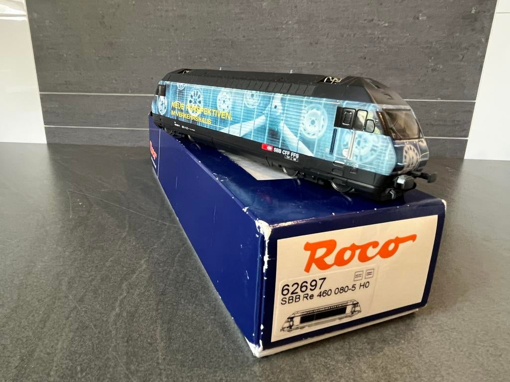 Electric locomotive Re 460 of the SBB roco 62697, Hobby en Vrije tijd, Modeltreinen | H0, Ophalen of Verzenden, Zo goed als nieuw