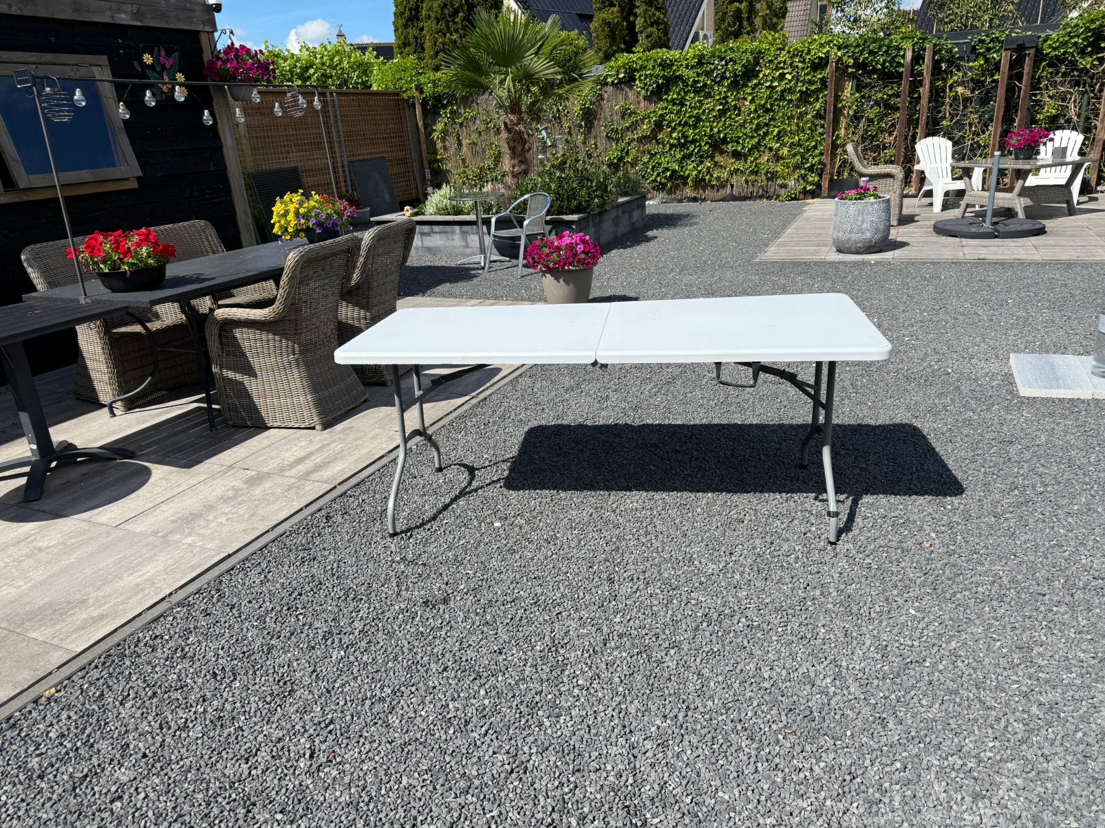Inklapbare Partytafel - Ideaal voor Feestjes en Evenementen, Tuin en Terras, Tuintafels, Zo goed als nieuw, Rechthoekig, Kunststof