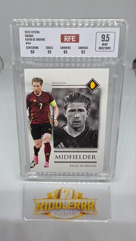 Kevin De Bruyne 2025 Futera Unique #34 RFE 9.5 Mint, België, Ophalen of Verzenden, Nieuw, Buitenlandse clubs, Spelerskaart