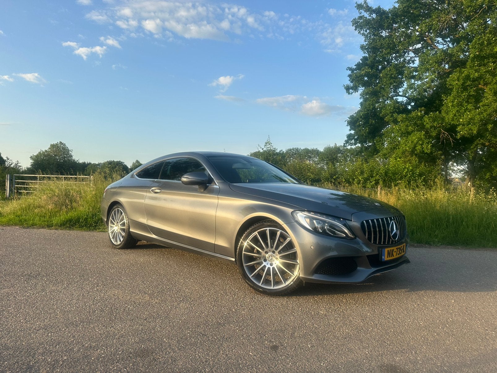 Mercedes Benz C-Klasse Coupé C180 | 2017 | Nette staat, Auto's, Automaat, Achterwielaandrijving, 1800 kg, Zwart
