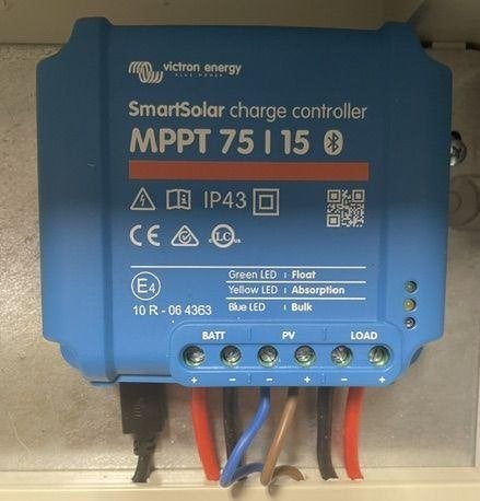 Victron MPPT 75|15 met MPPT control, Solar lader set, Ophalen of Verzenden, Zo goed als nieuw