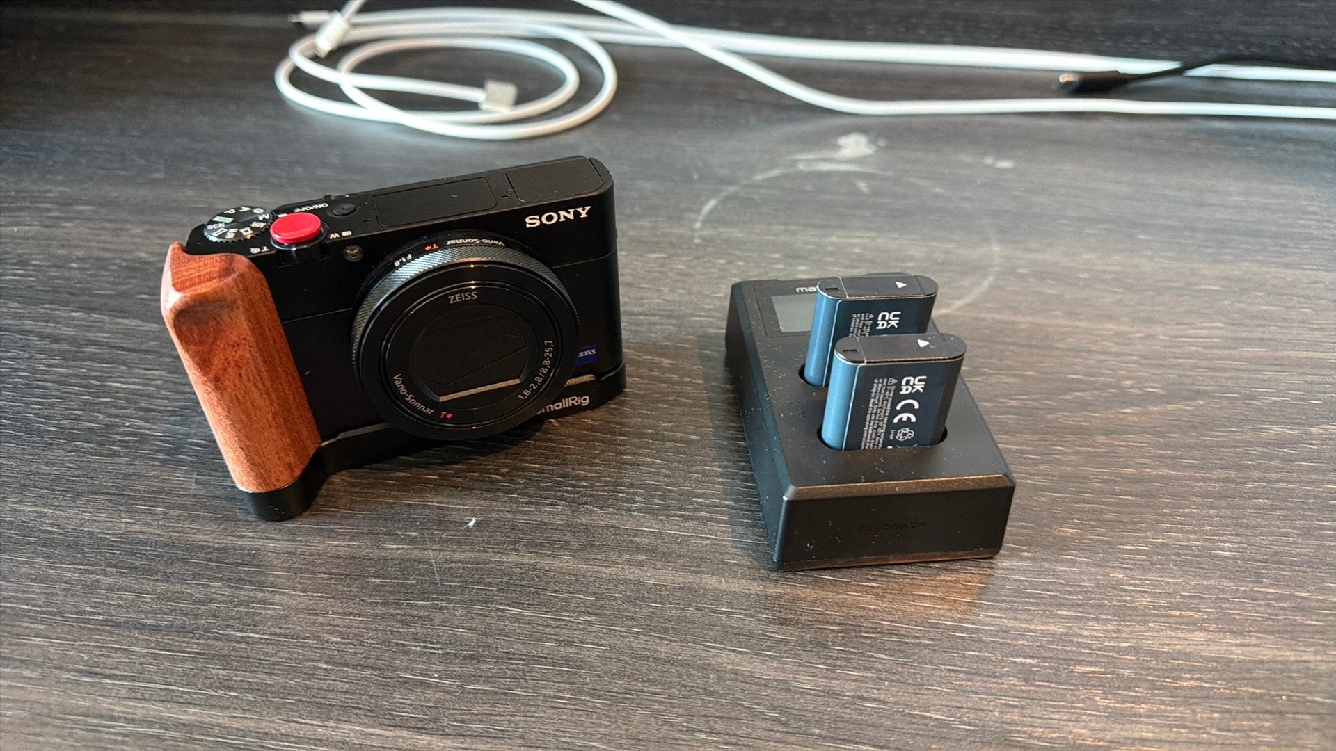 Sony RX100 Mk. V(a) 24-70mm f1.8 1inch sensor camera, Verzenden, Gebruikt, Sony