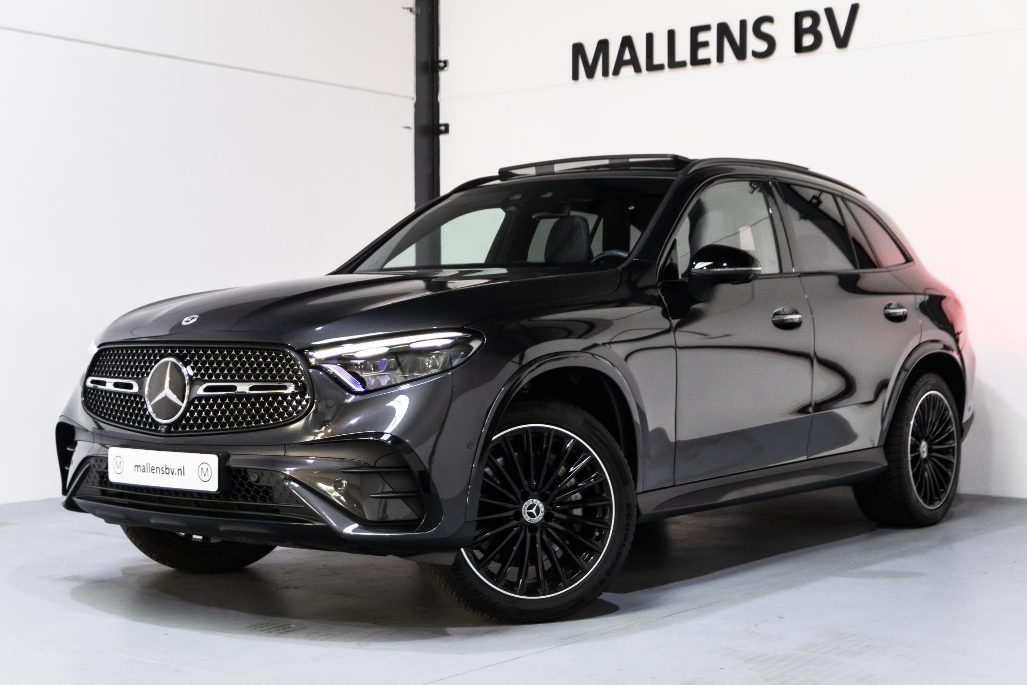 Mercedes-Benz GLC-klasse 300e 4MATIC AMG Line PANO/LEDER/MEM, Auto's, Automaat, Dealer onderhouden, Gebruikt, 4 cilinders