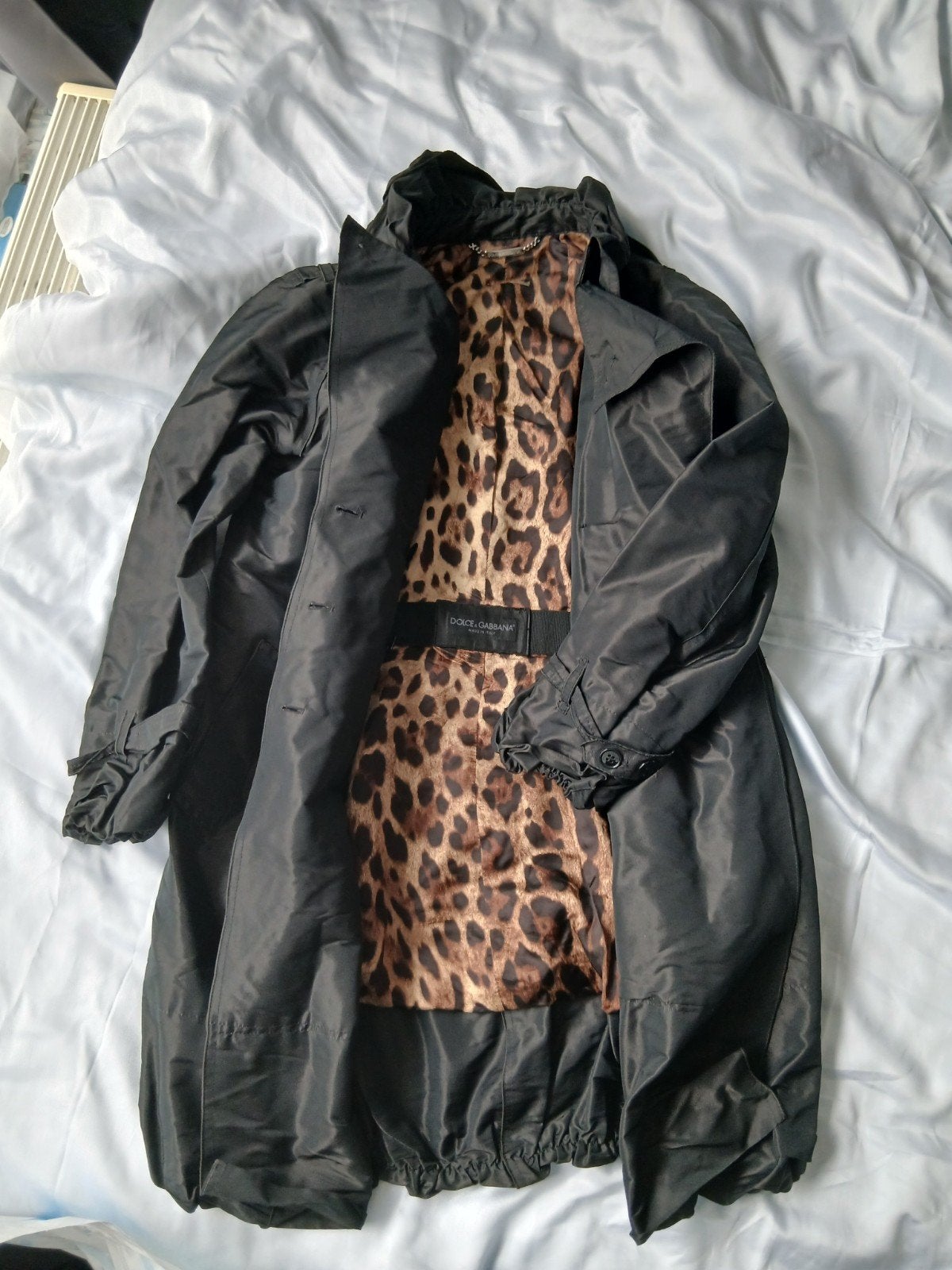 Dolce & Gabbana Zwarte Trenchcoat met Luipaardprint Voering, Maat 38/40 (M), Dolce & Gabbana, Zwart, Nieuw
