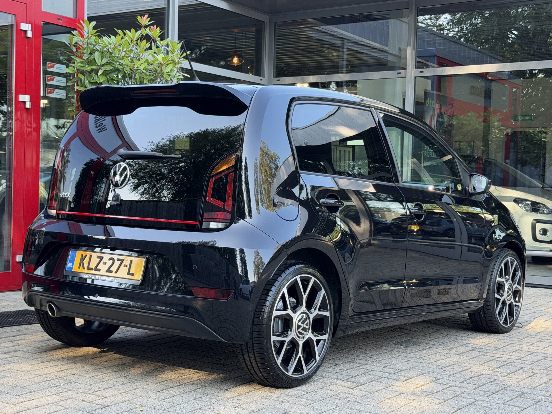 Volkswagen up! 1.0 TSI GTI *!* NAVI/ BEATS AUDIO/ CAMERA/ CR, Voorwielaandrijving, Gebruikt, 4 stoelen, 116 pk
