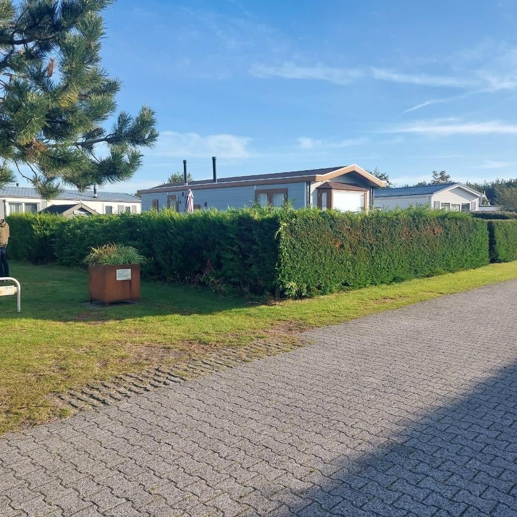 Ameland chalet te huur o.a. Pinksteren en zomervakantie, Caravans en Kamperen, Verhuur