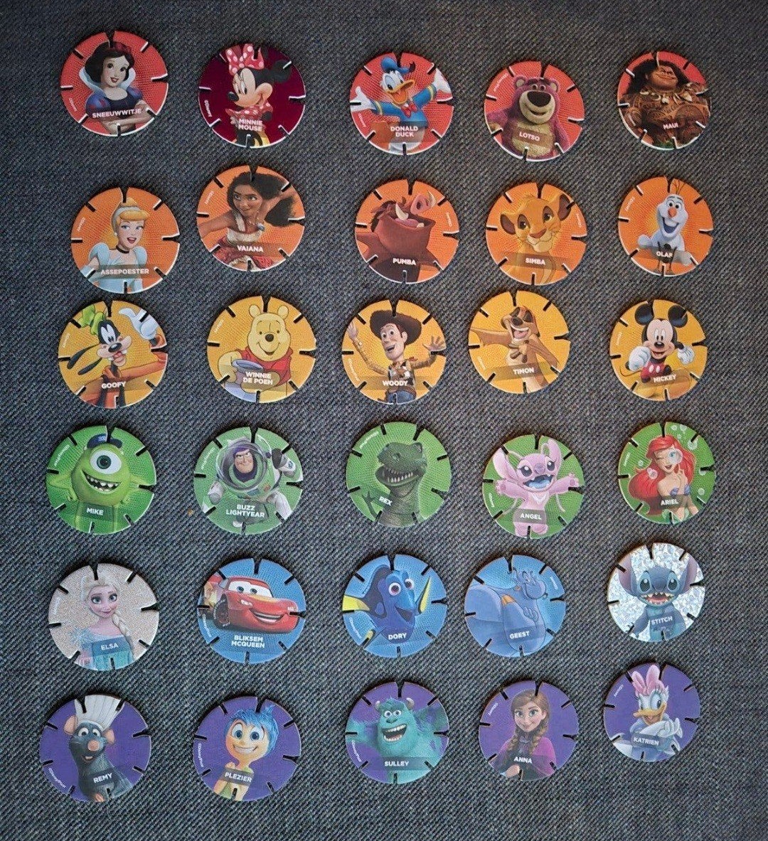 Grote collectie Disney Diskeyz - Diverse figuren, Ophalen of Verzenden, Overige figuren, Gebruikt, Overige typen