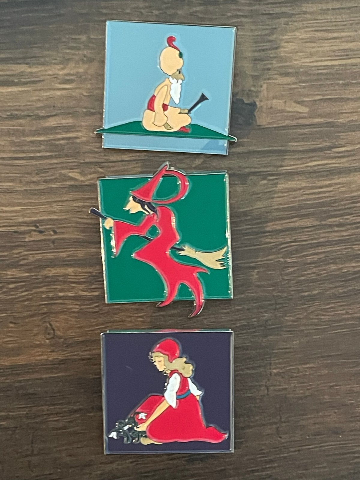 Efteling pins: Fakir, Heks en Roodkapje, Verzamelen, Ophalen of Verzenden, Zo goed als nieuw, Button of Speldje