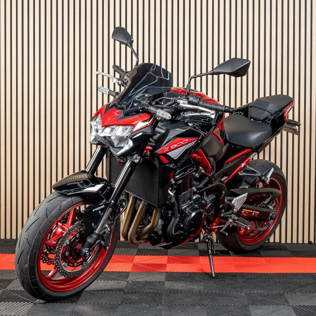 KAWASAKI Z900 (bj 2024), 4 cilinders, 948 cc, Bedrijf, Onbekend