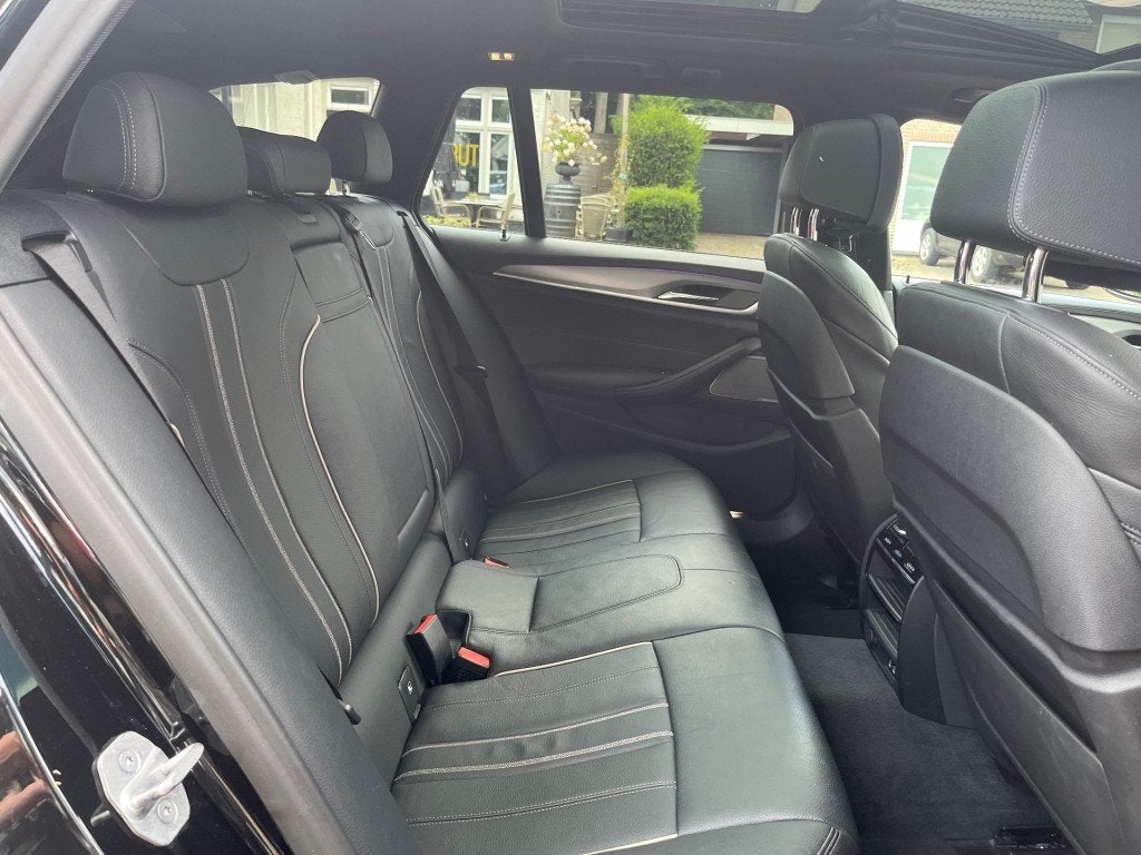 Foto 15 van Bmw 5-SERIE TOURING 520I HIGH EXECUTIVE / SCHUIFDAK / LEDER
