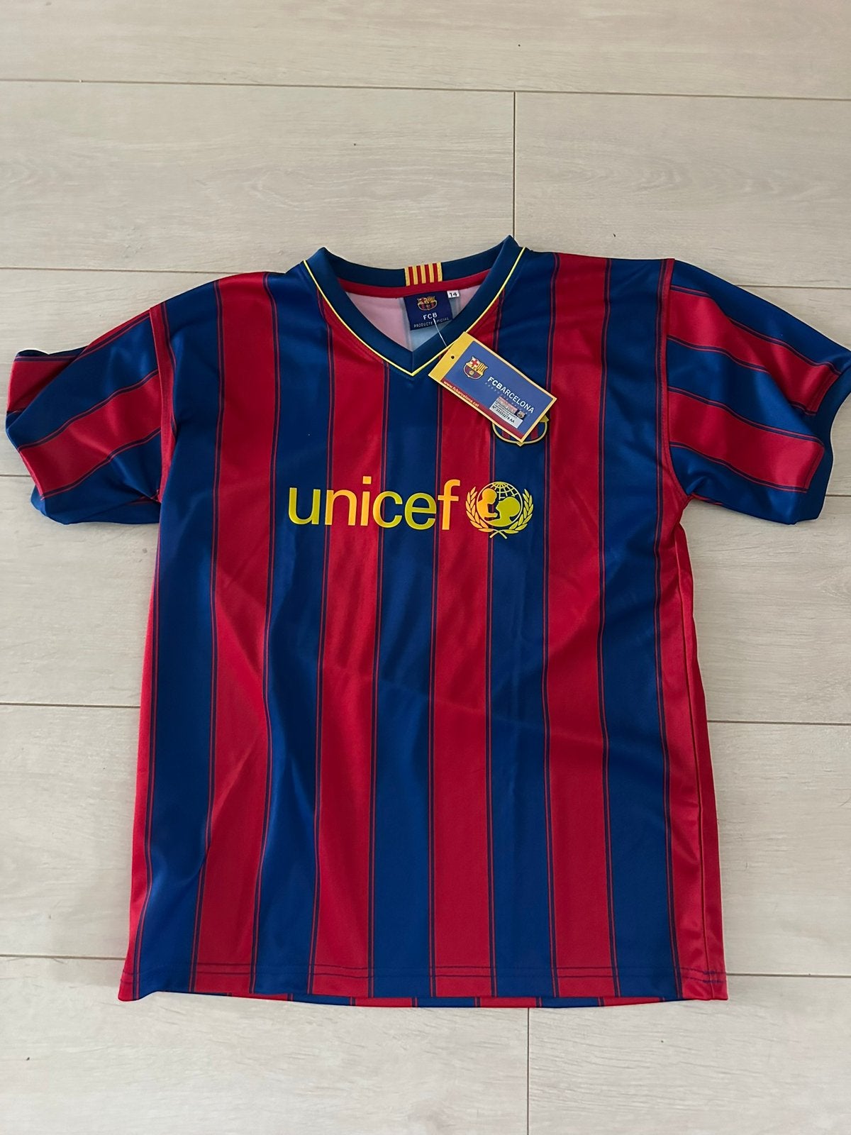 FC Barcelona shirt Messi nieuw met prijskaartje, Maat XS of kleiner, Ophalen of Verzenden, Nieuw, Shirt