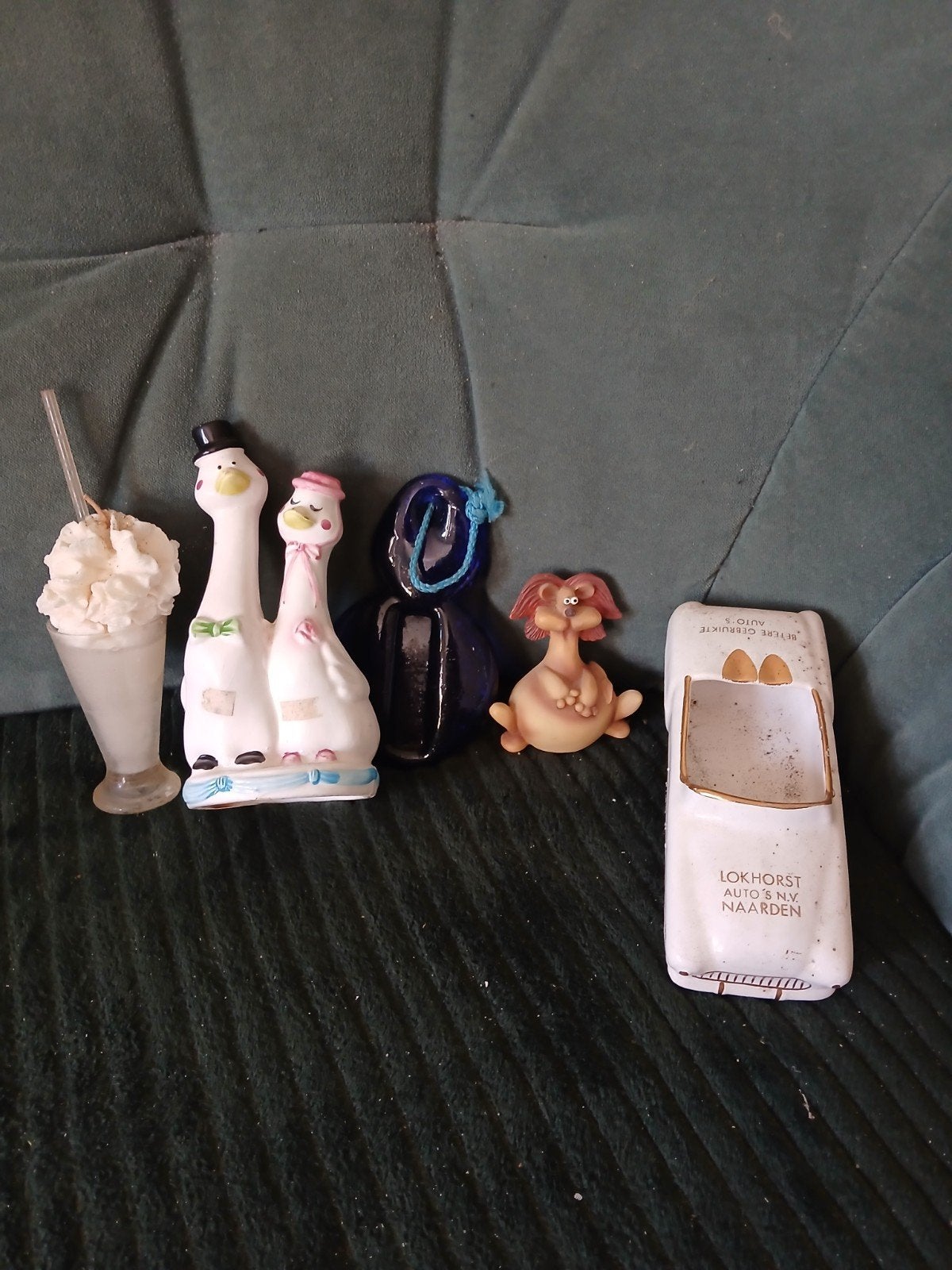 Diverse beeldjes, Ophalen