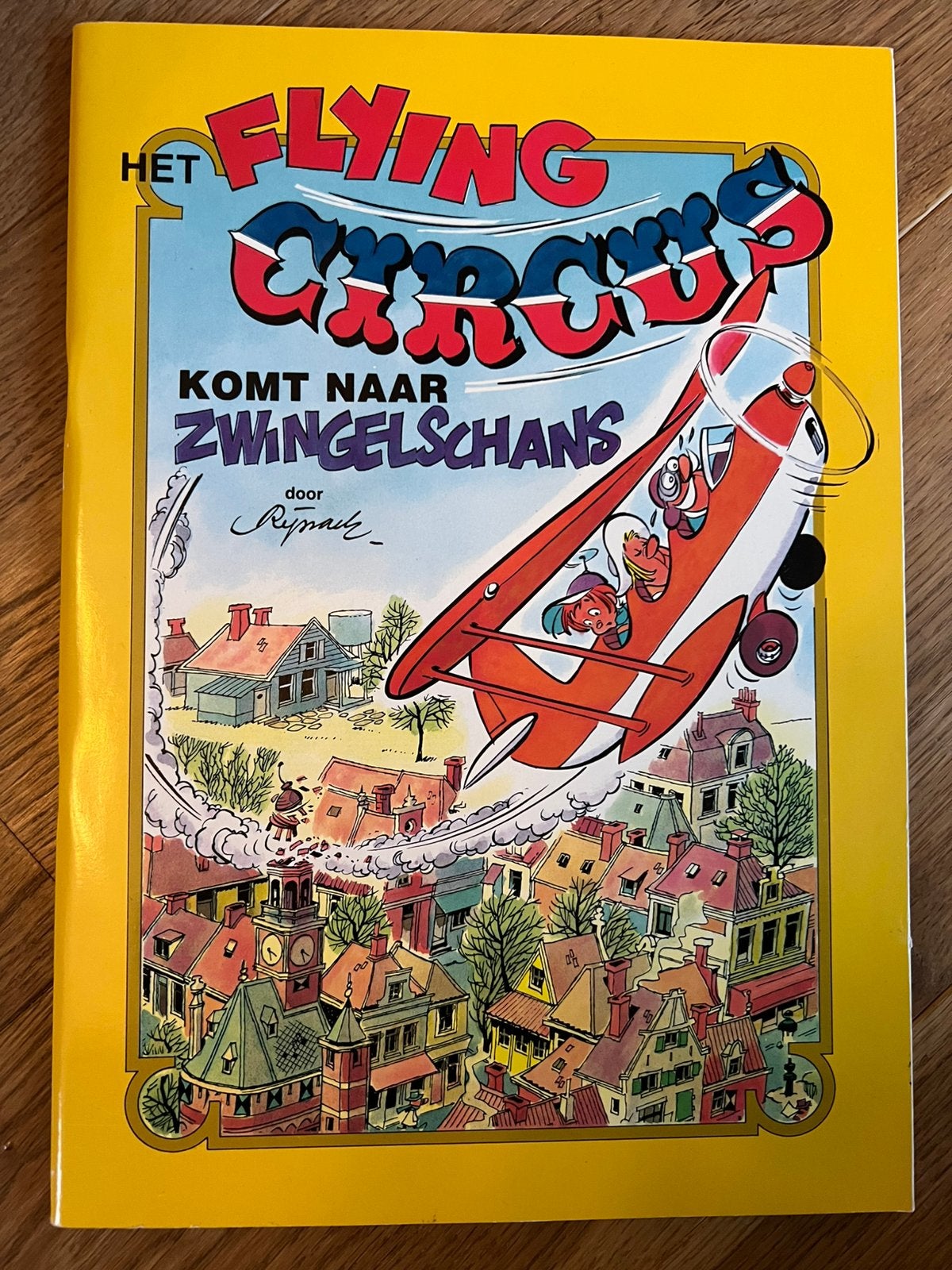 Het Flying Circus Komt Naar Zwingelschans - Stripboek, Eén stripboek, Ophalen of Verzenden, Zo goed als nieuw