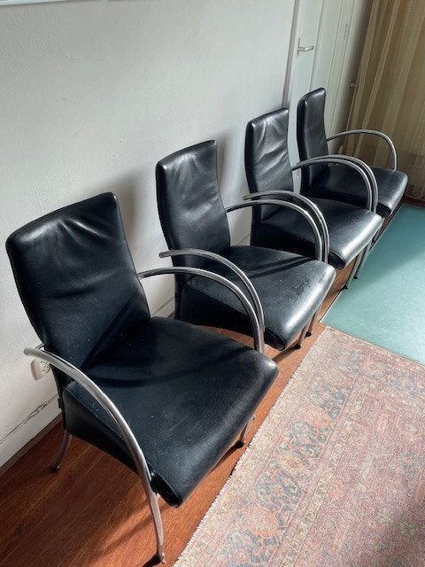 Vier design stoelen met lederen bekleding, Ophalen, Gebruikt, Zwart, Vier