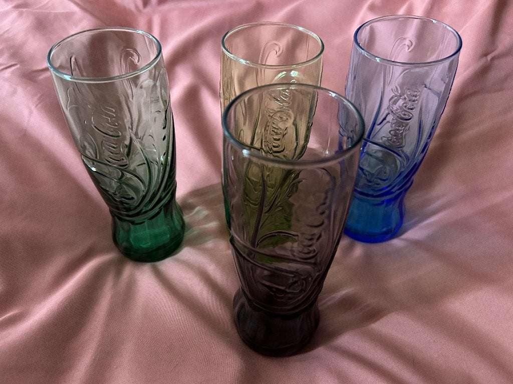4 verschillende Coca-Cola glazen, Verzamelen, Glas en Borrelglaasjes, Ophalen of Verzenden, Zo goed als nieuw, Frisdrankglas
