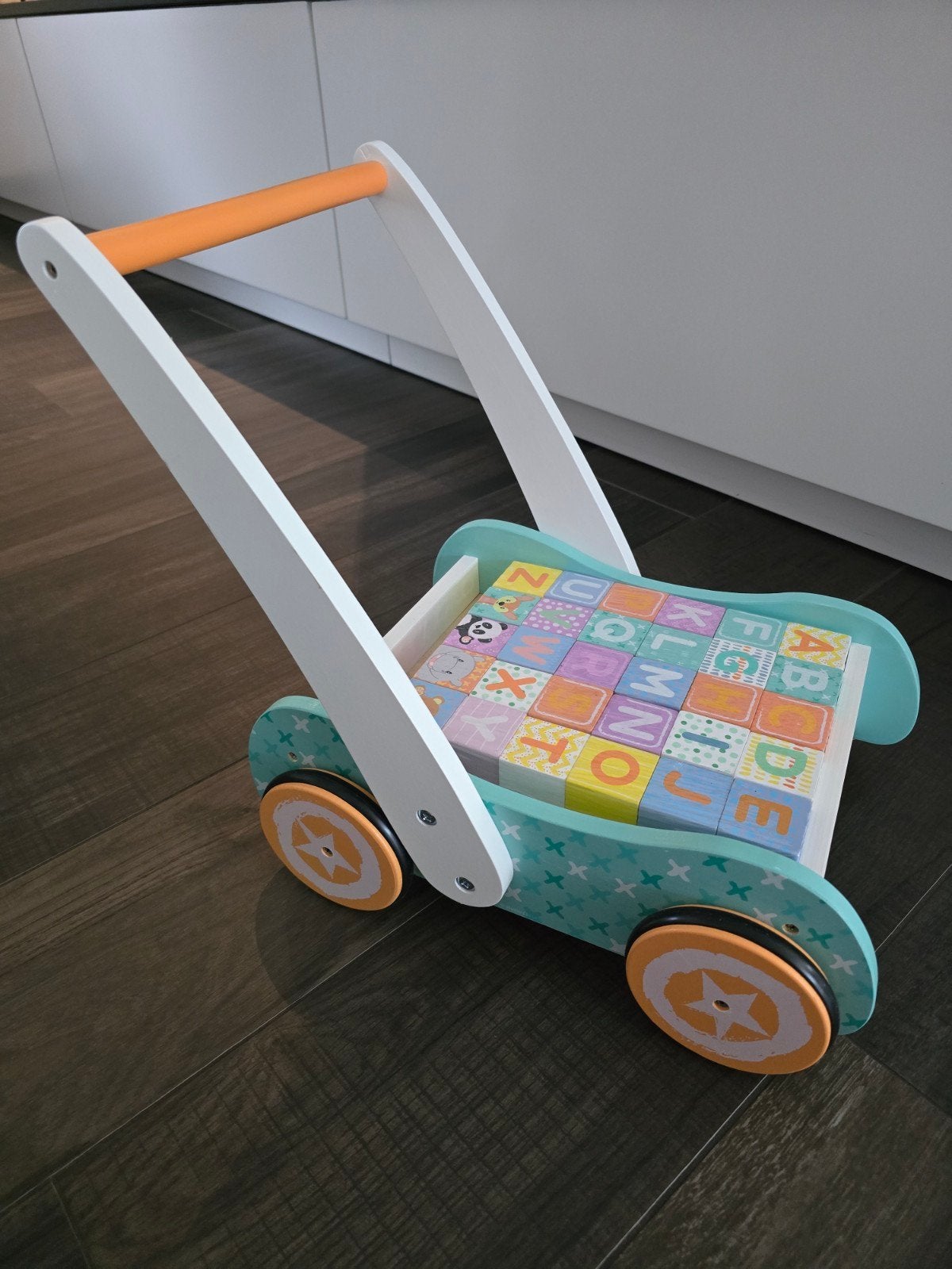 Nieuwe Studio Circus houten loopwagen met houten blokken, Kinderen en Baby's, Speelgoed | Houten speelgoed, Ophalen of Verzenden