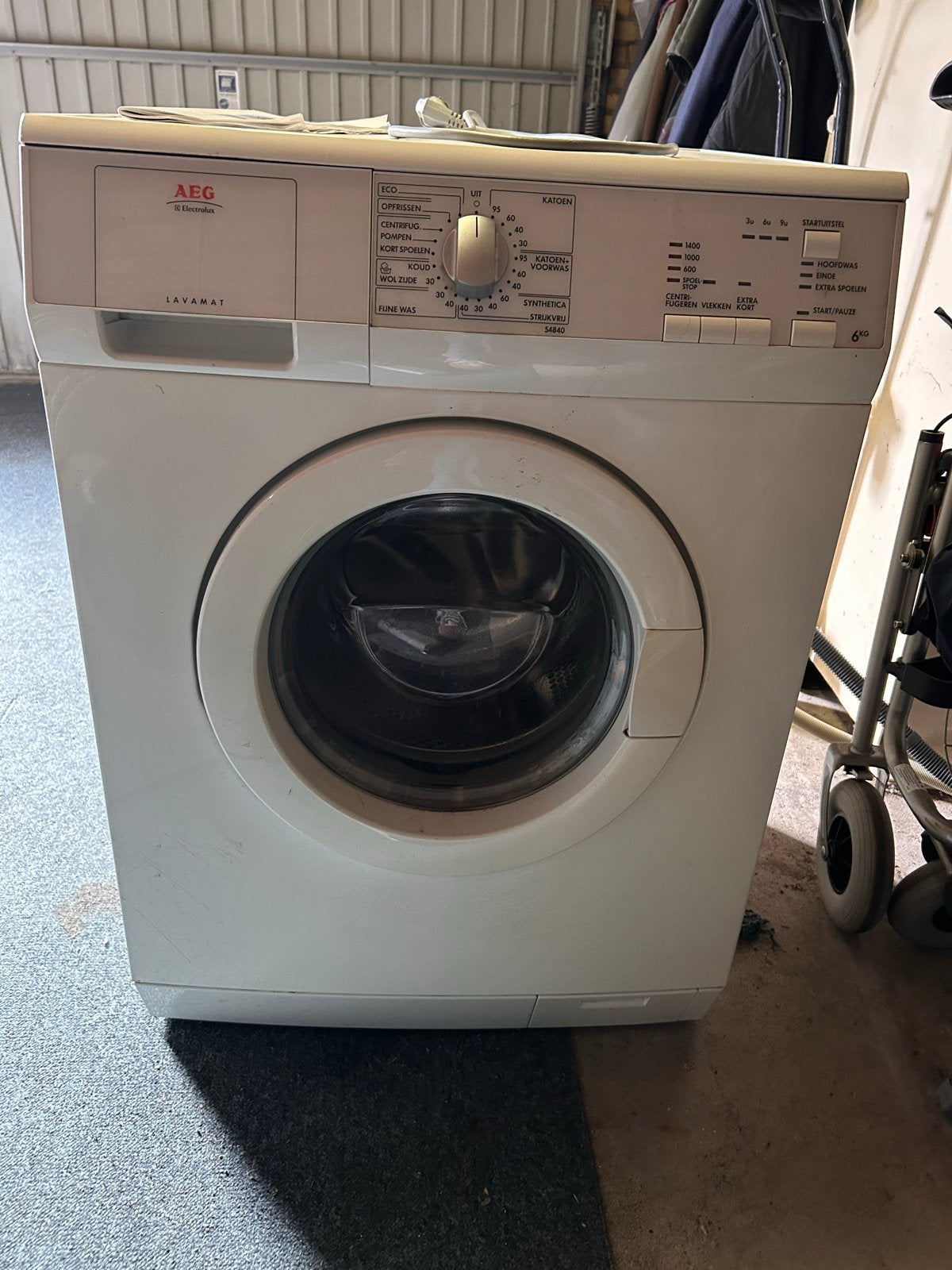 AEG Lavamat 52840 Wasmachine - Betrouwbaar en Efficiënt, Witgoed en Apparatuur, Ophalen, Gebruikt, Voorlader, 85 tot 90 cm