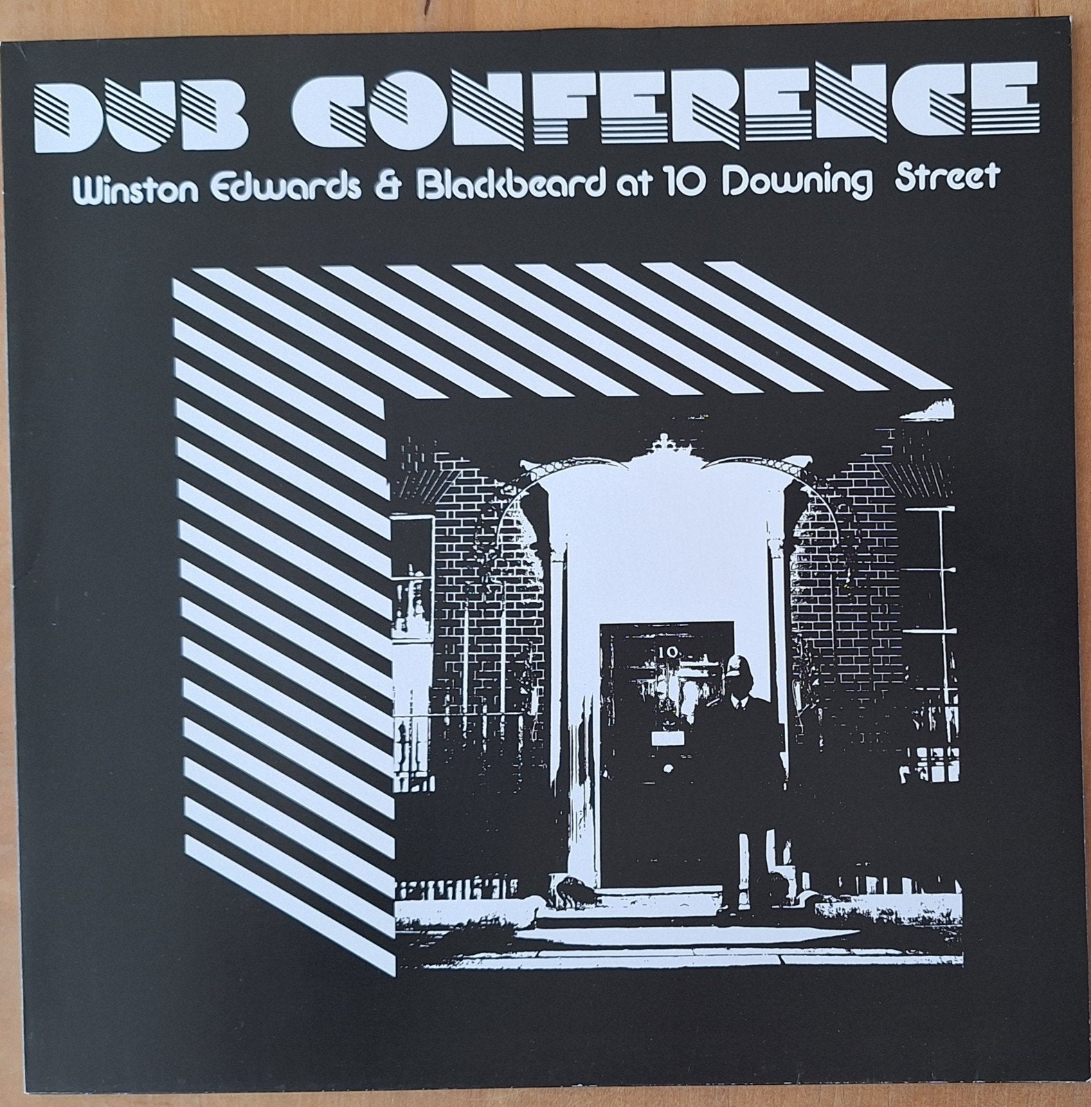 Dub Conference - Winston Edwards & Blackbeard 10 Downing S, LP, Reissue, Ophalen of Verzenden, 12 inch