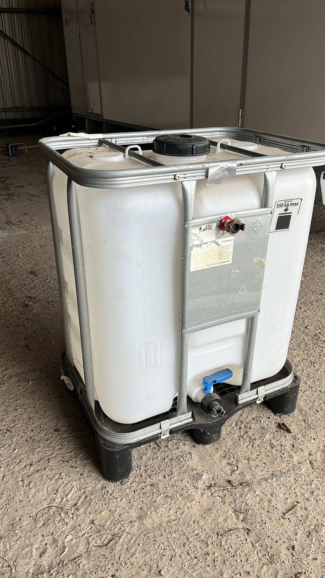 Buffervat 300 liter met vlotter, 150 liter of meer, Ophalen of Verzenden, Zo goed als nieuw