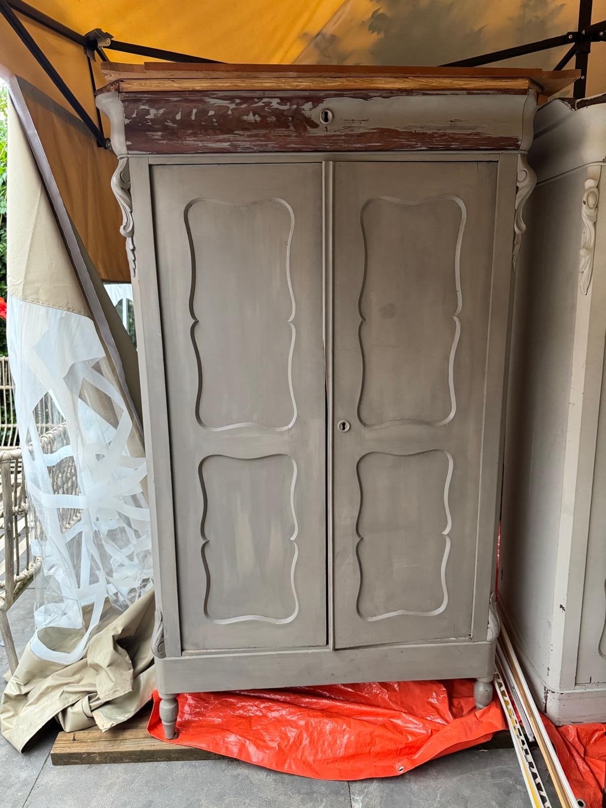 Vintage kast - opknapper -ideaal voor welke ruimte ook grijs, Antiek en Kunst, Ophalen