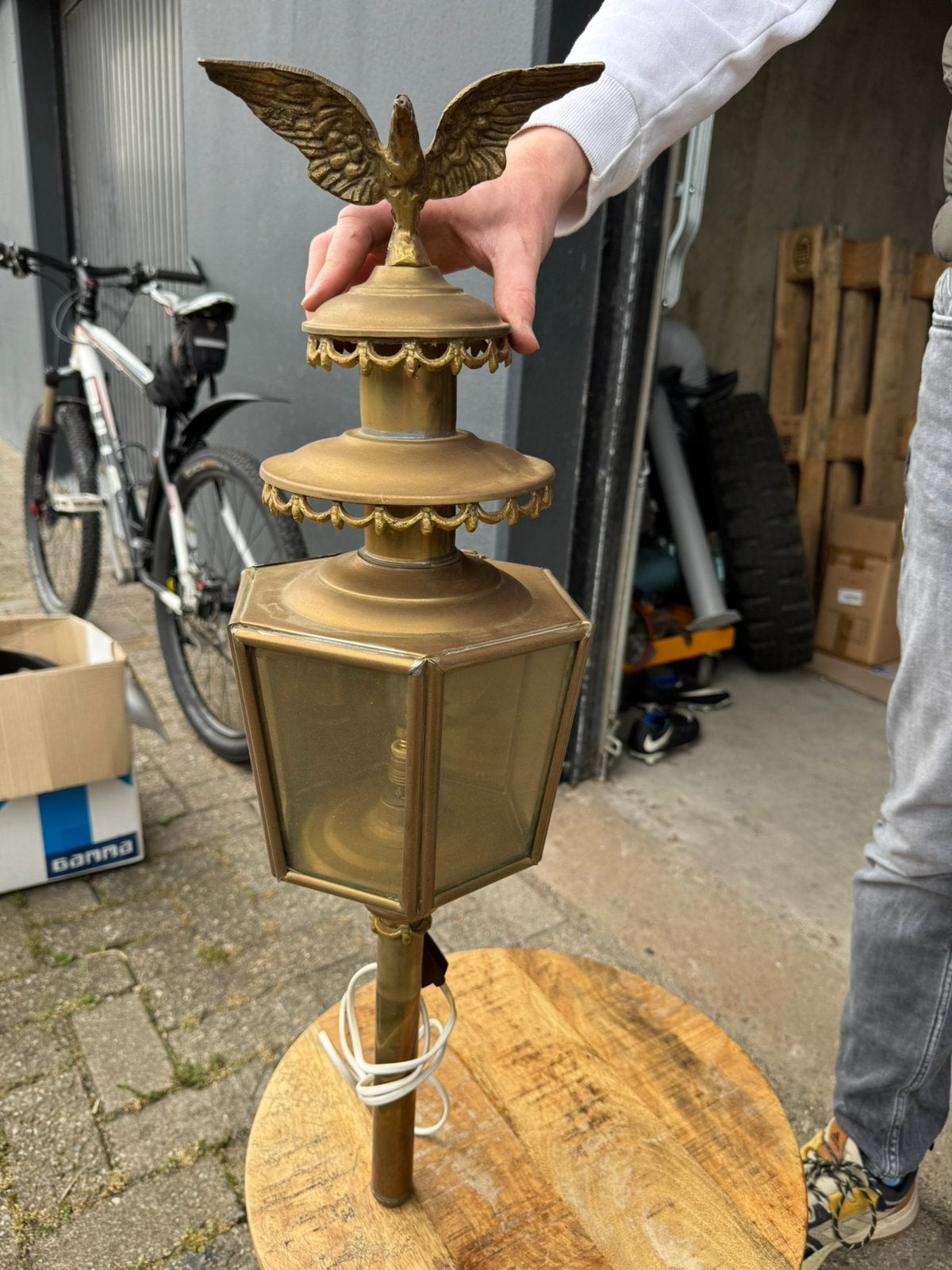 Antieke koperen lamp met adelaar, Antiek en Kunst, Antiek | Lampen, Ophalen