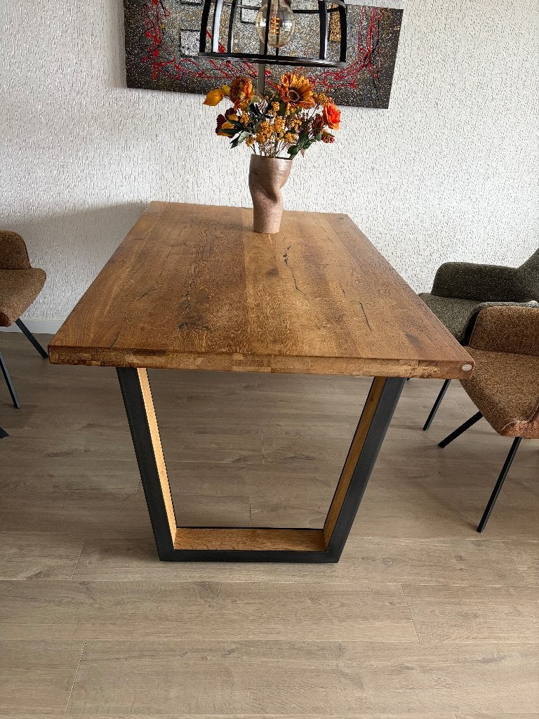 Eiken eethoek tafel met stalen u poot met hout inleg, Huis en Inrichting, Ophalen, Gebruikt, Eikenhout, 50 tot 100 cm