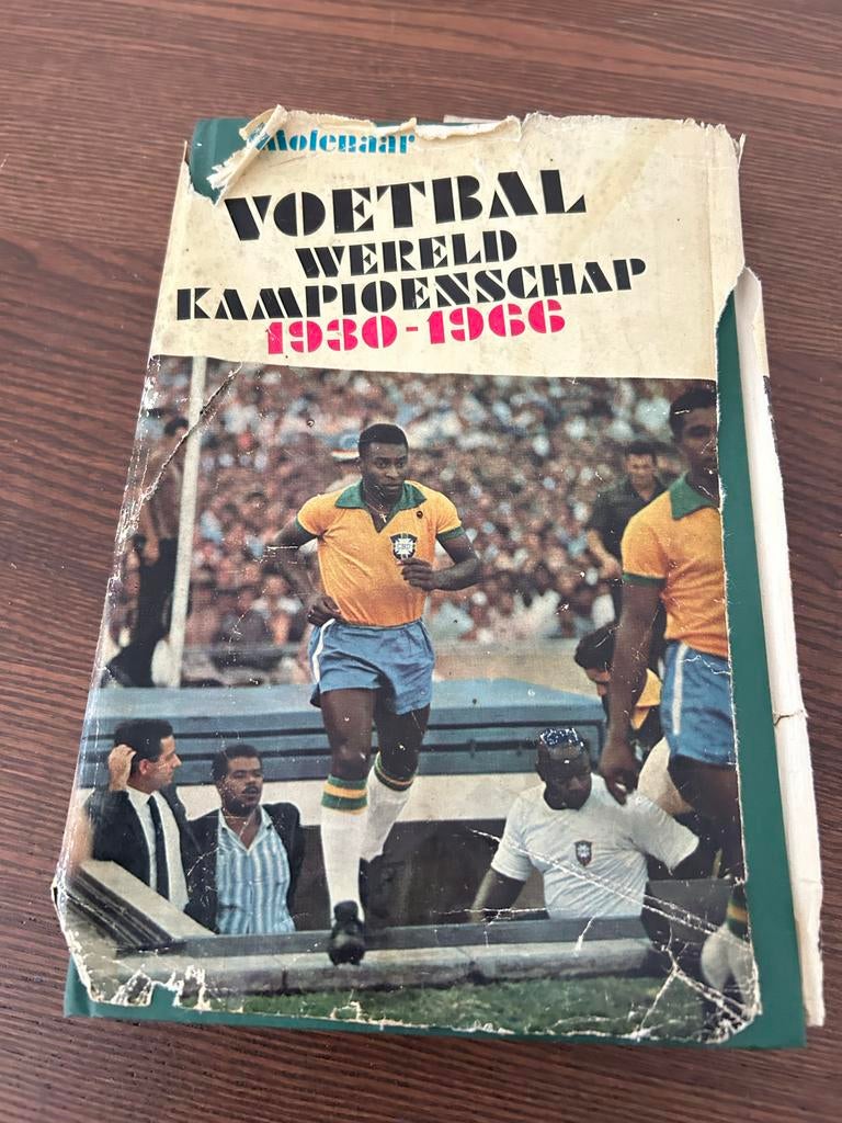 Voetbal Wereld Kampioenschap 1930-1966 Boek, Boeken, Sportboeken, Ophalen of Verzenden, Gelezen, Balsport