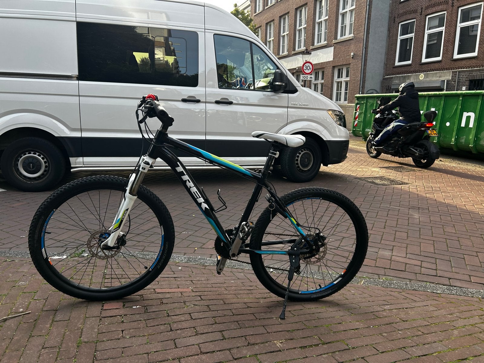 Trek 3700 Disc Mountainbike , Goede Staat, Zwart/Blauw/Groen