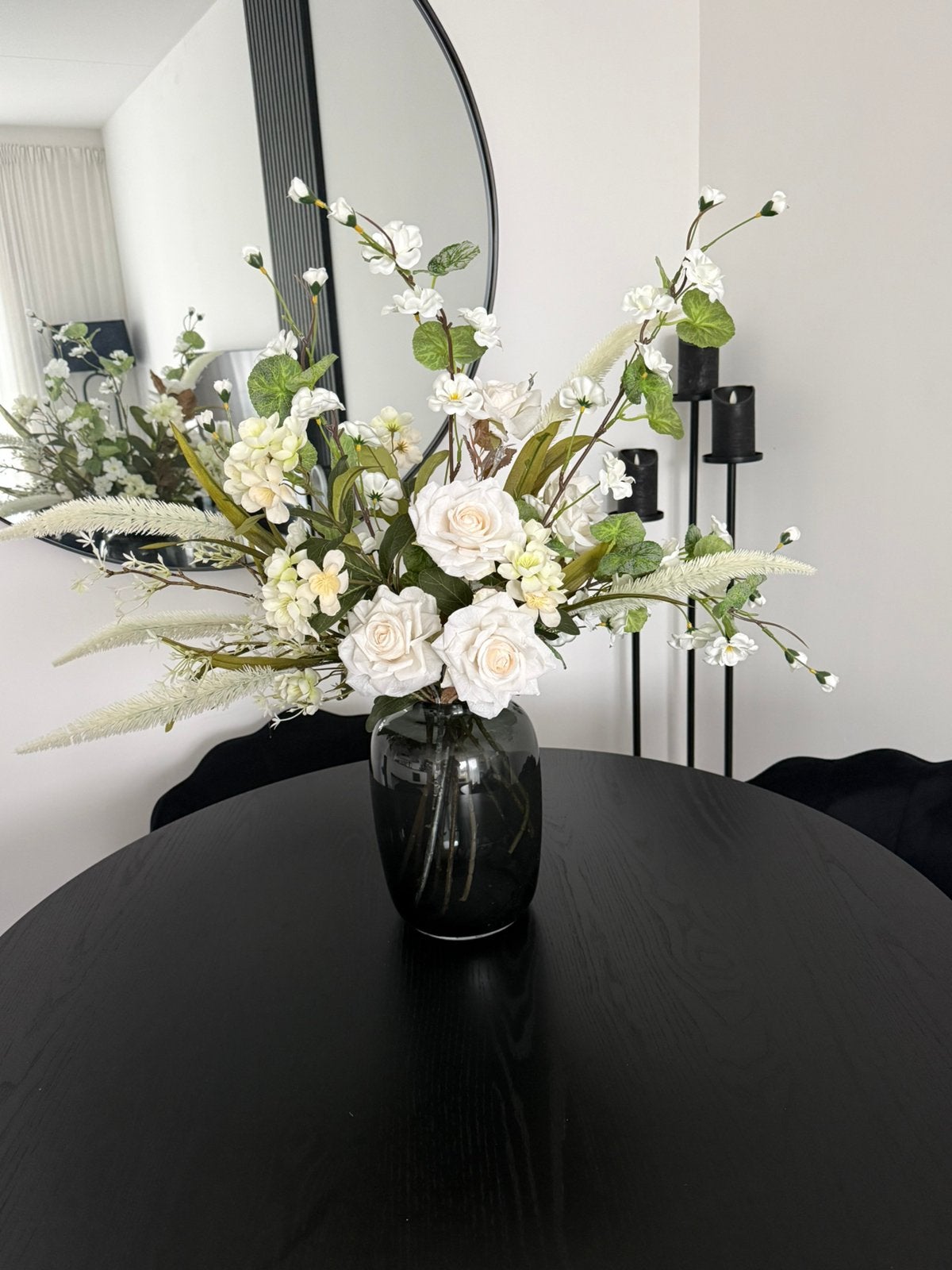 Wit boeket met vase the world vaas, Ophalen of Verzenden, Nieuw, Kunstbloem