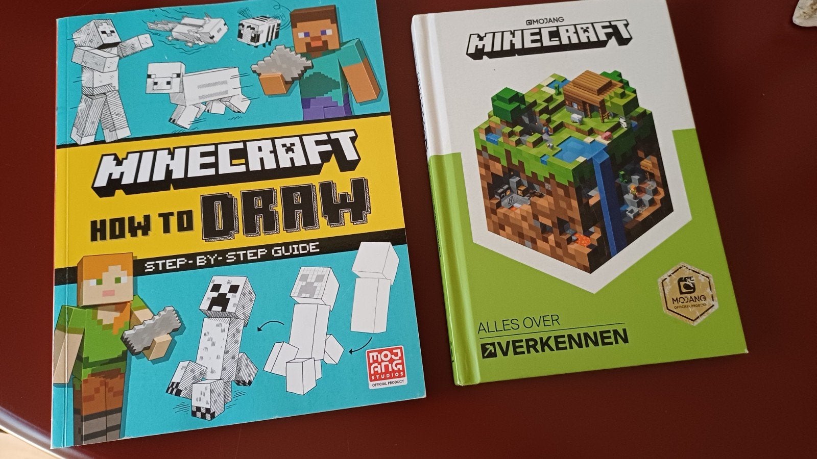 Minecraftboeken 2x, Non-fictie, Verzenden, Mojang Studios, Zo goed als nieuw