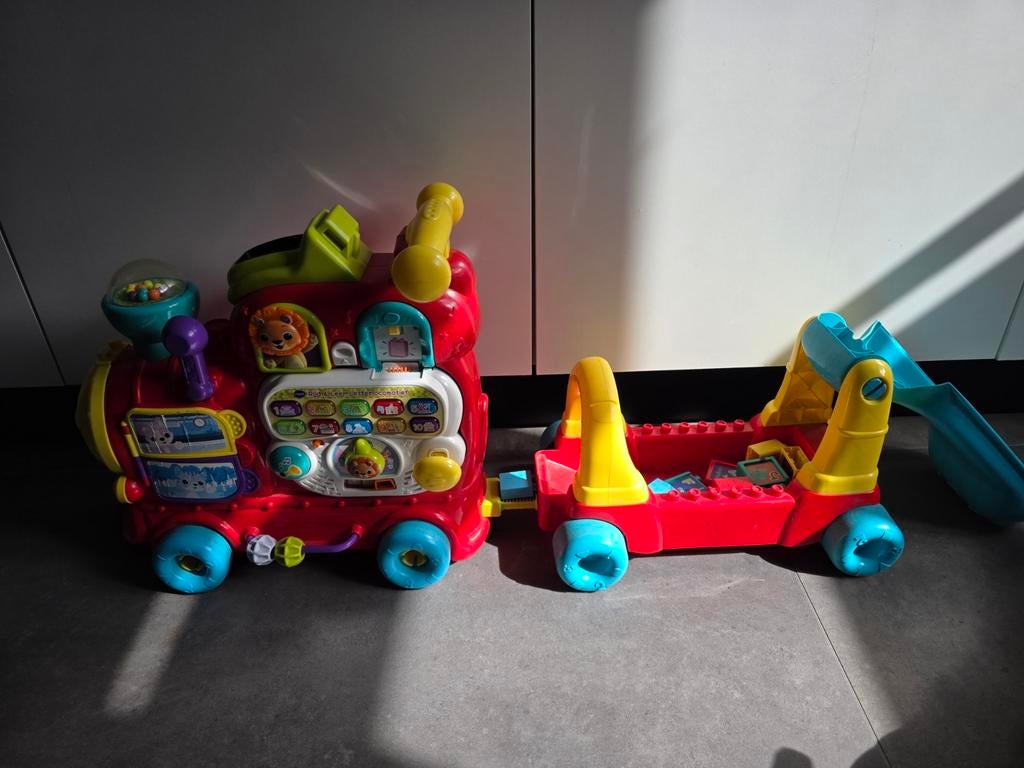Vtech speeltrein en loopkar, Kinderen en Baby's, Speelgoed | Vtech, Ophalen, Gebruikt, 6 maanden tot 2 jaar