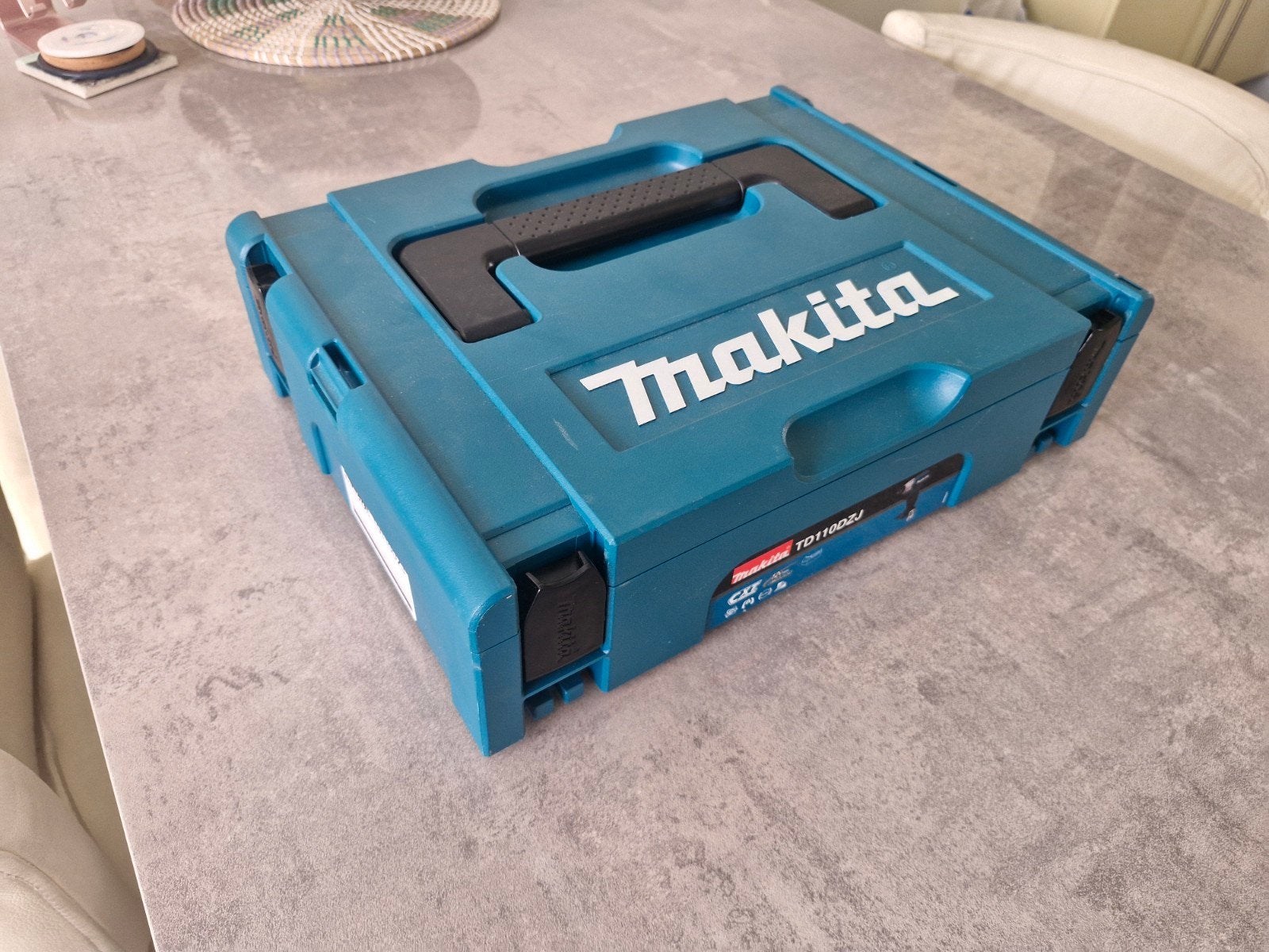 Nieuw: Makita TD110DZJ Slagschroevendraaier met 2x 4.0Ah acc, Ophalen of Verzenden, Nieuw, Boor- en Schroefmachine