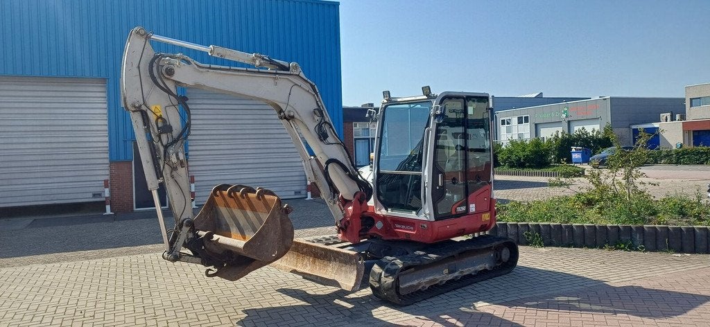 Takeuchi TB260 met Airco mini excavator, Graafmachine