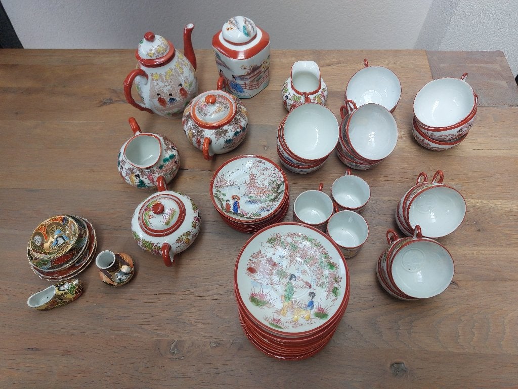 Japans/Chinees porseleinen servies, Ophalen