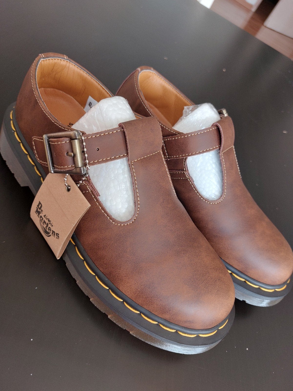Dr. Martens Polley T-Bar schoenen - Bruin - Maat 40, Kleding | Dames, Schoenen, Ophalen of Verzenden