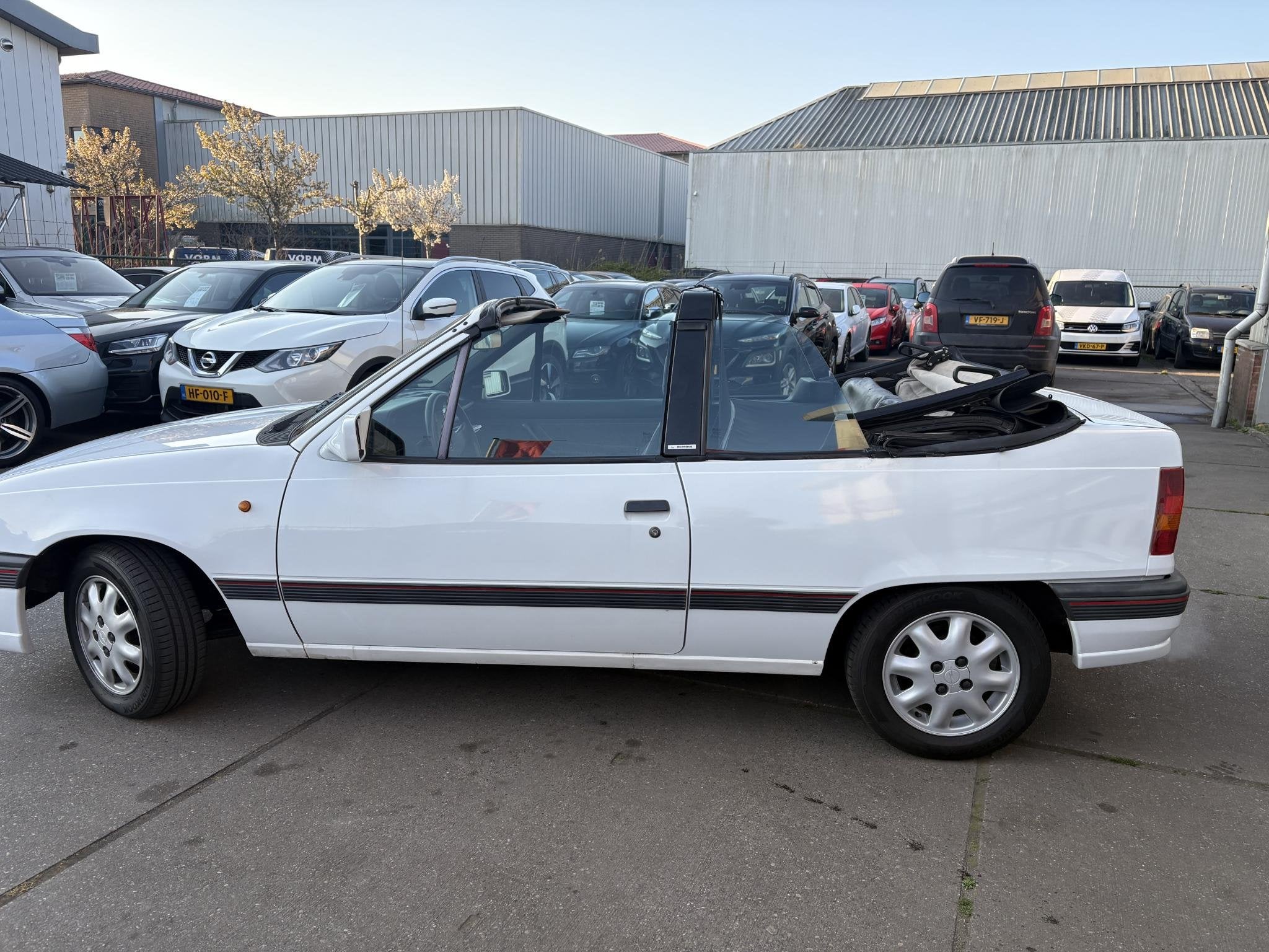 Opel Kadett 1.6i bertone cabriolet, Auto's, Opel, Voorwielaandrijving, Gebruikt, 4 cilinders, Wit