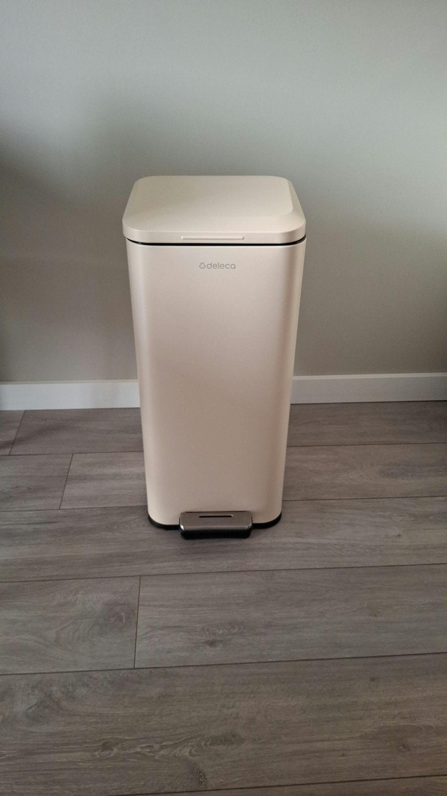 Deleca Pedaalemmer 30 Liter - Crème Wit RVS Mat, Ophalen, 50 – 75, Met pedaal, Rvs