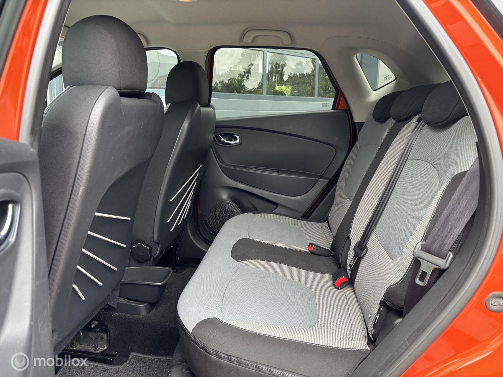 Foto 22 van Renault Captur 0.9 TCe Dynamique Uitvoering _ 1Ste Eigenaar