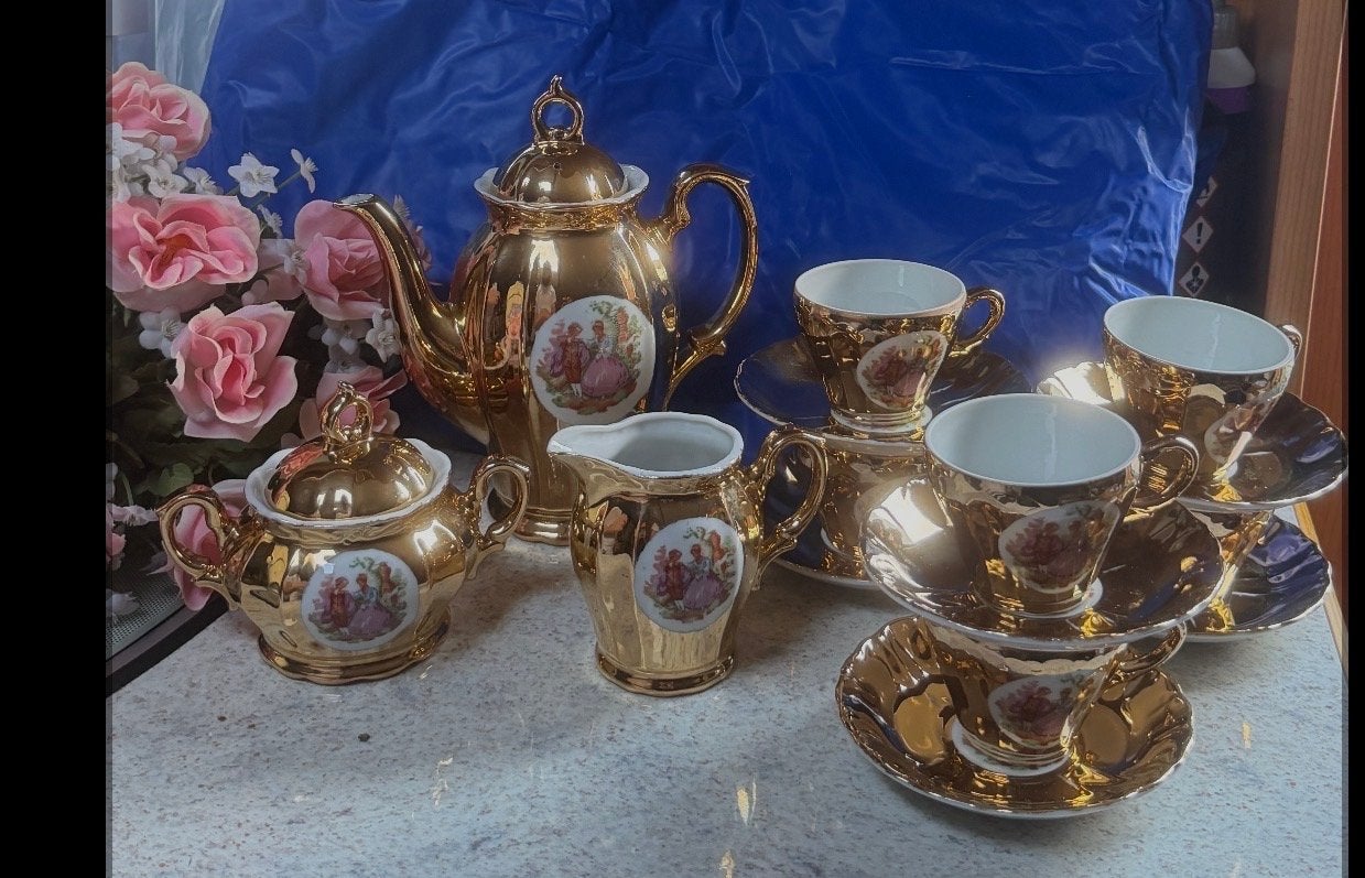 Vintage Goudkleurig Porseleinen Mokka/Theeservies Barok/Roco, Ophalen of Verzenden
