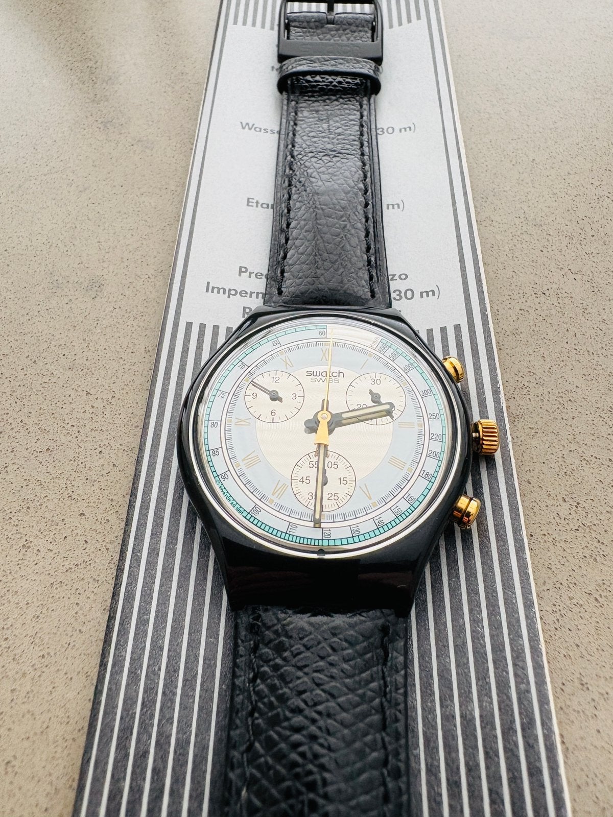 Vrijwel nieuwe vintage Swatch Colossal 1992 horloge;, Kunststof, Leer, Polshorloge, Swatch