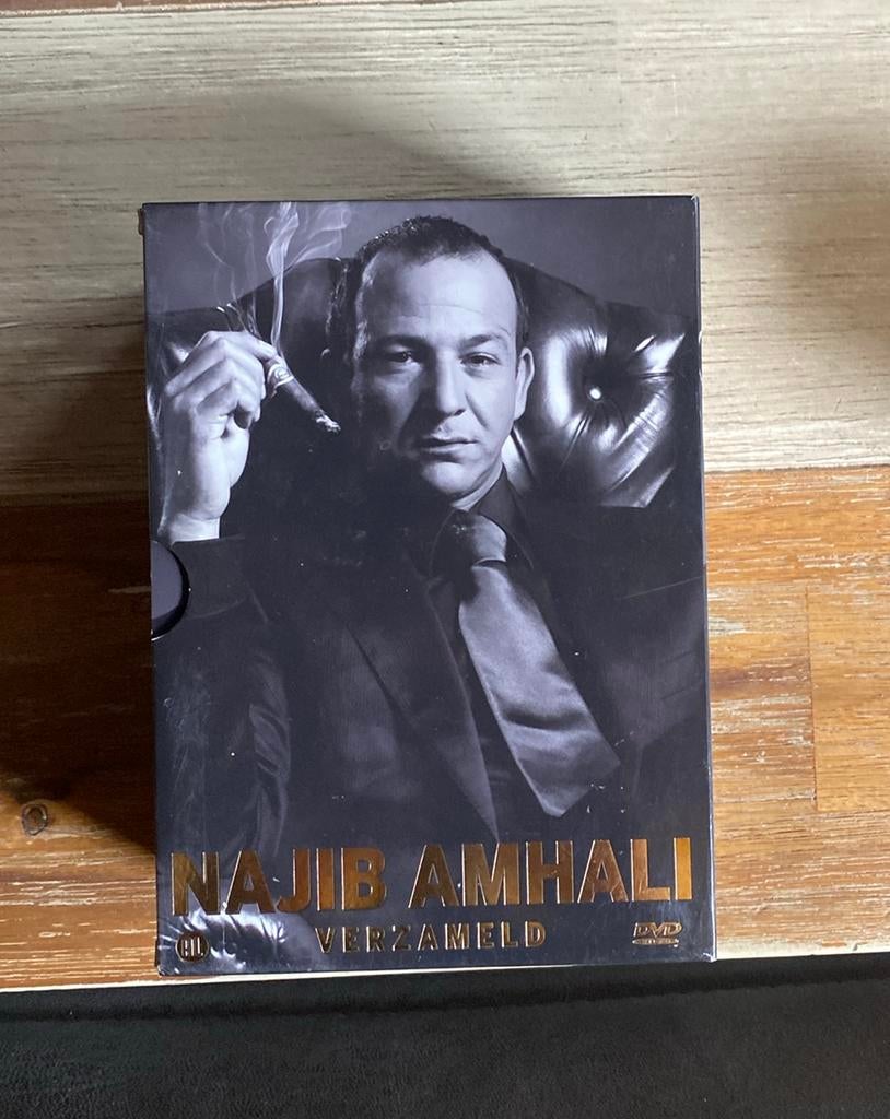Najib Amhali Verzamelbox DVD, Alle leeftijden, Ophalen of Verzenden, Zo goed als nieuw, Stand-up of Theatershow