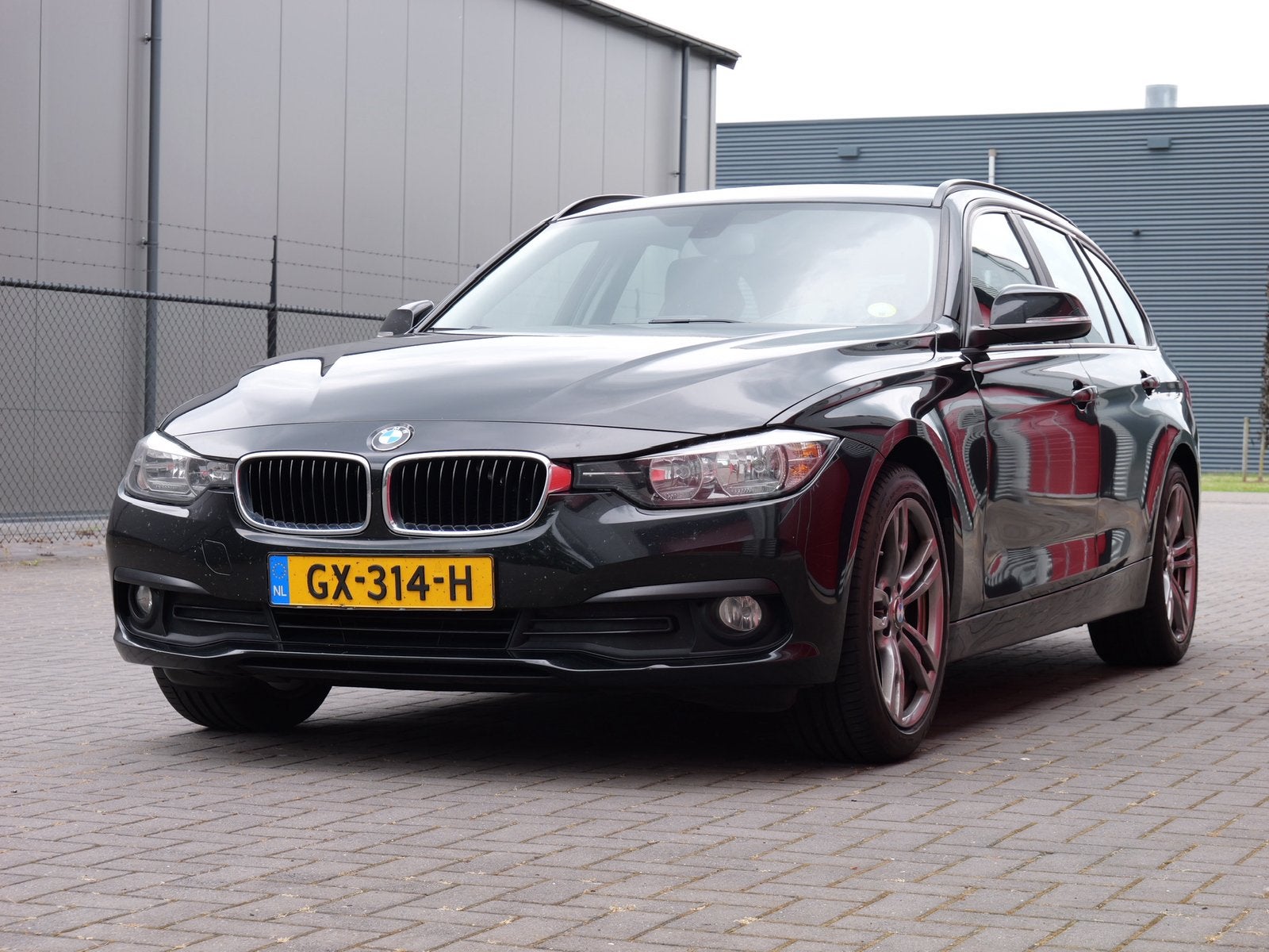 BMW 3-Serie 2.0 Touring 2015 Metallic M LCi face, Auto's, BMW, 1995 cc, Euro 6, 4 cilinders, Zwart
