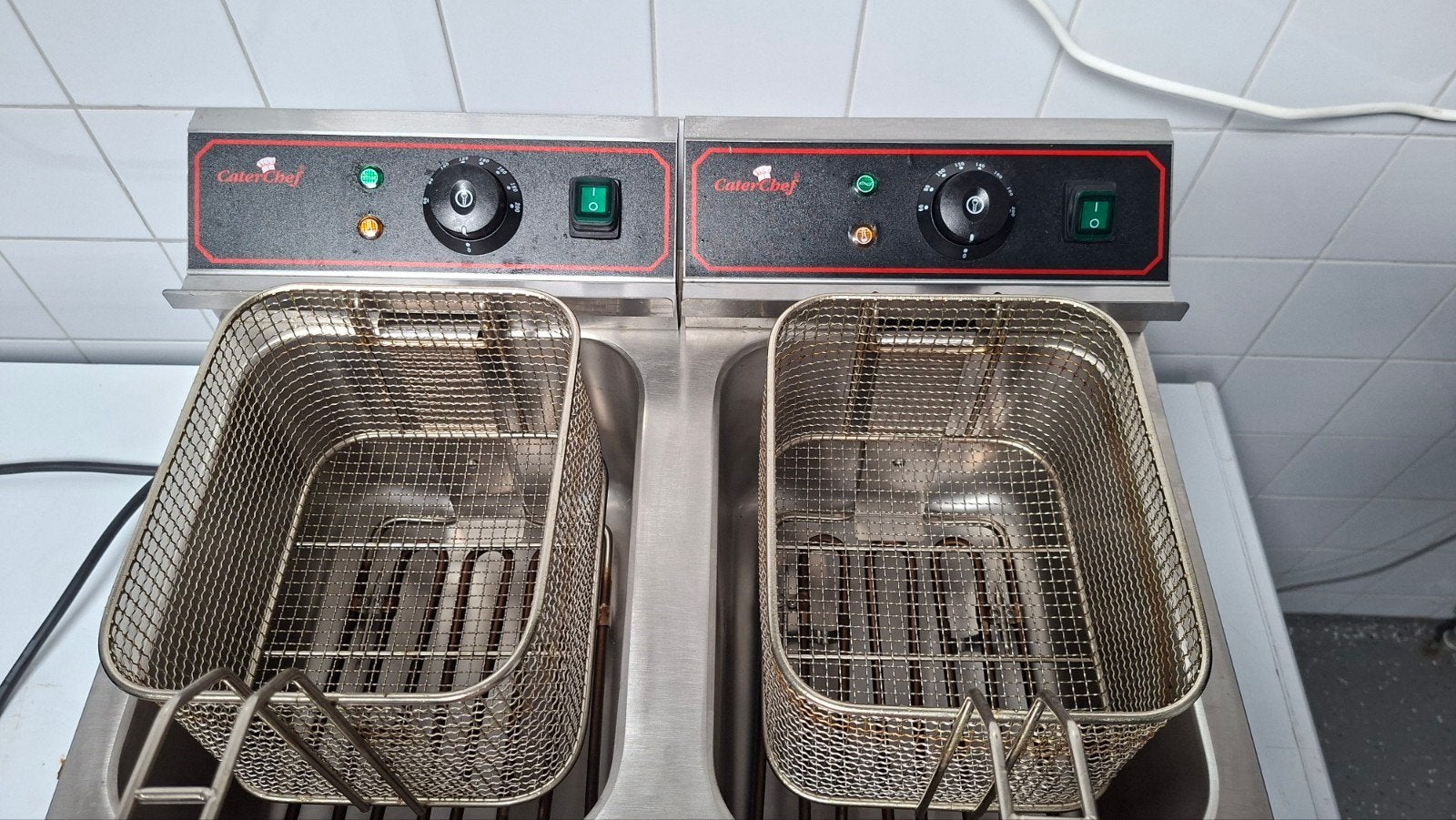Cater Chef elektrische dubbele friteuse - ZGAN, 4 liter of meer, Ophalen, Zo goed als nieuw, Duo-friteuse